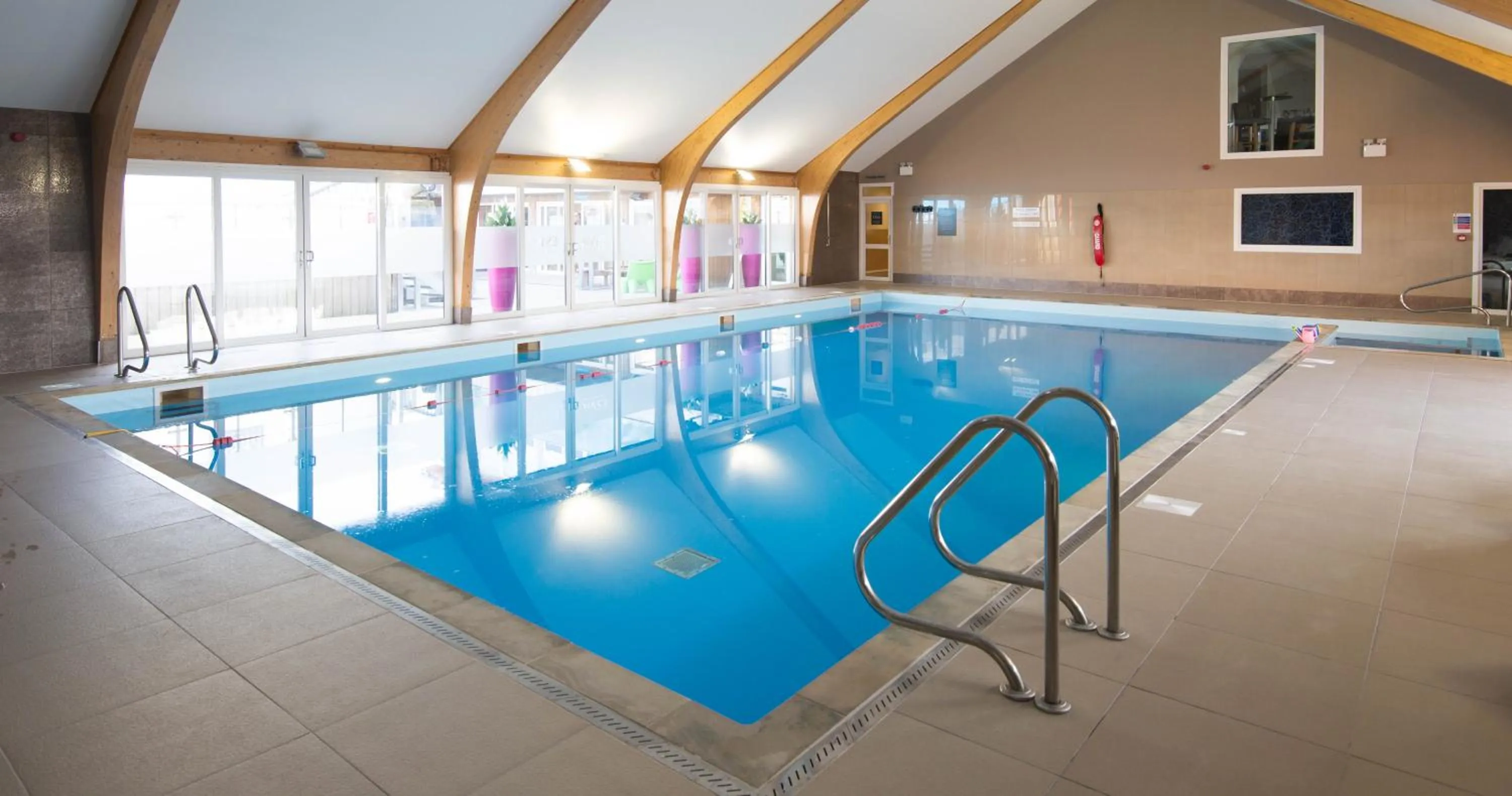 Swimming pool in Retallack Resort