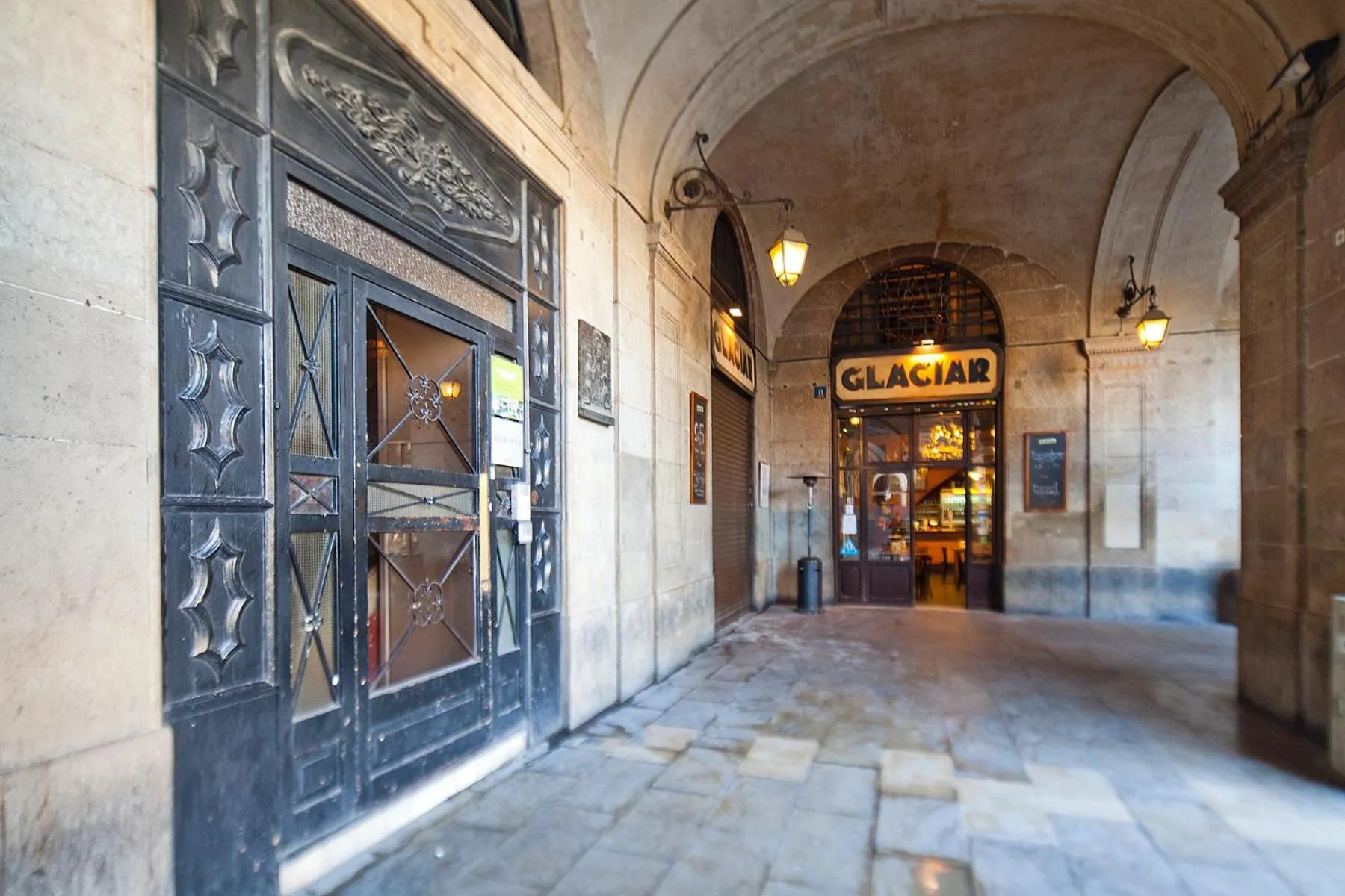 Facade/entrance in My Address in Plaza Real