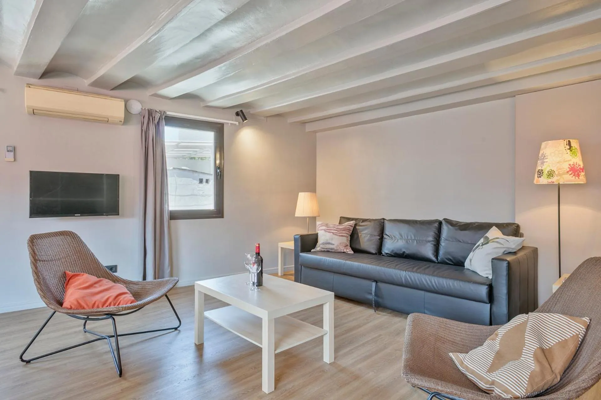 Living room in My Address in Plaza Real