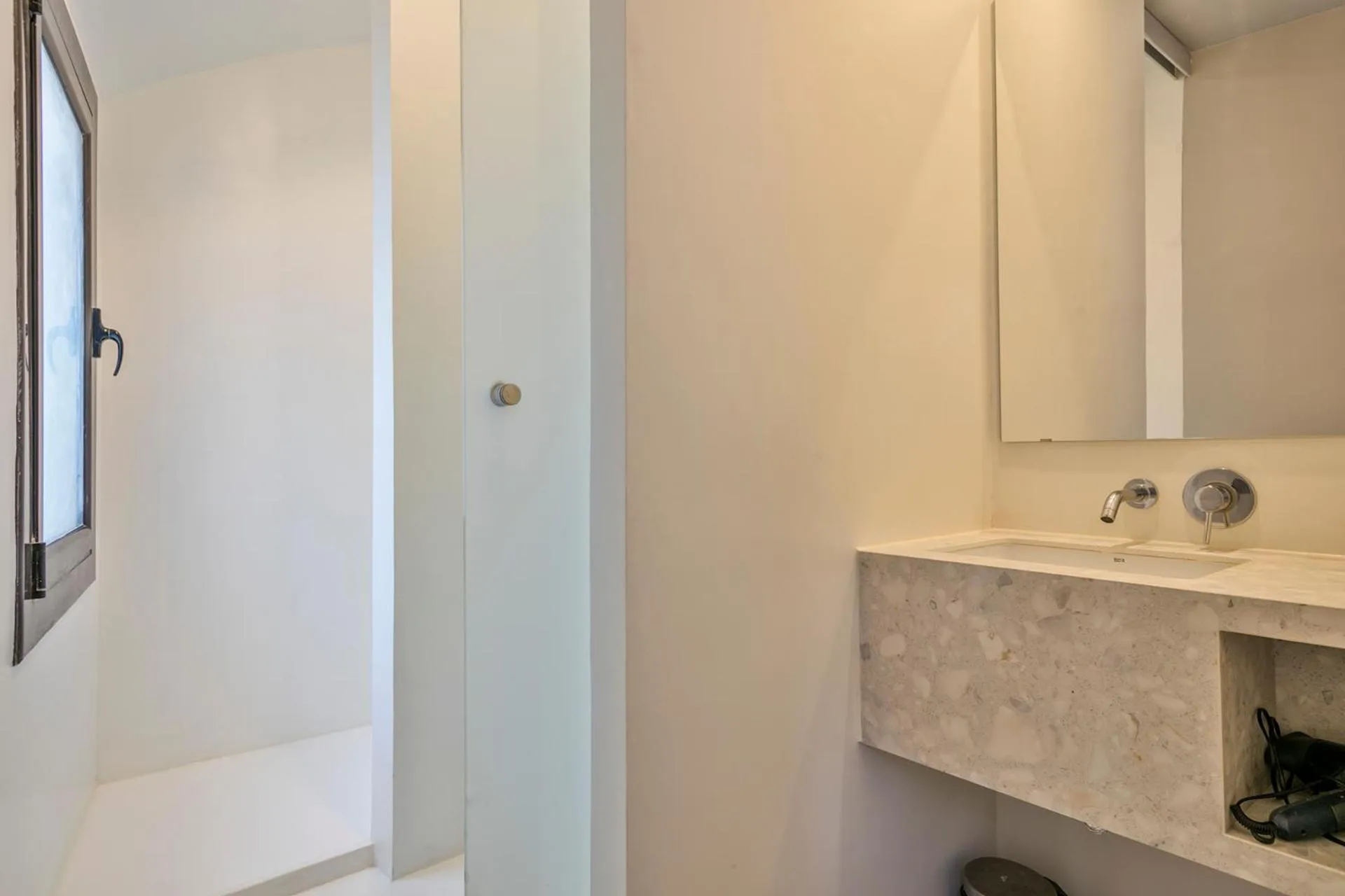 Bathroom in My Address in Plaza Real