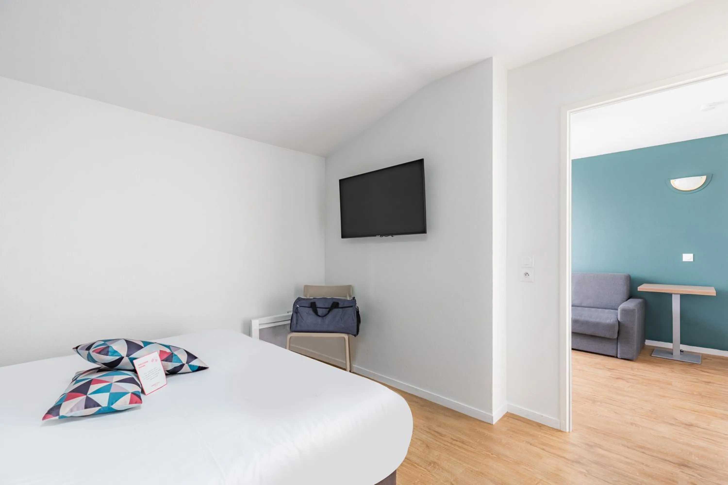 Bed in Appart'City Confort Niort Centre