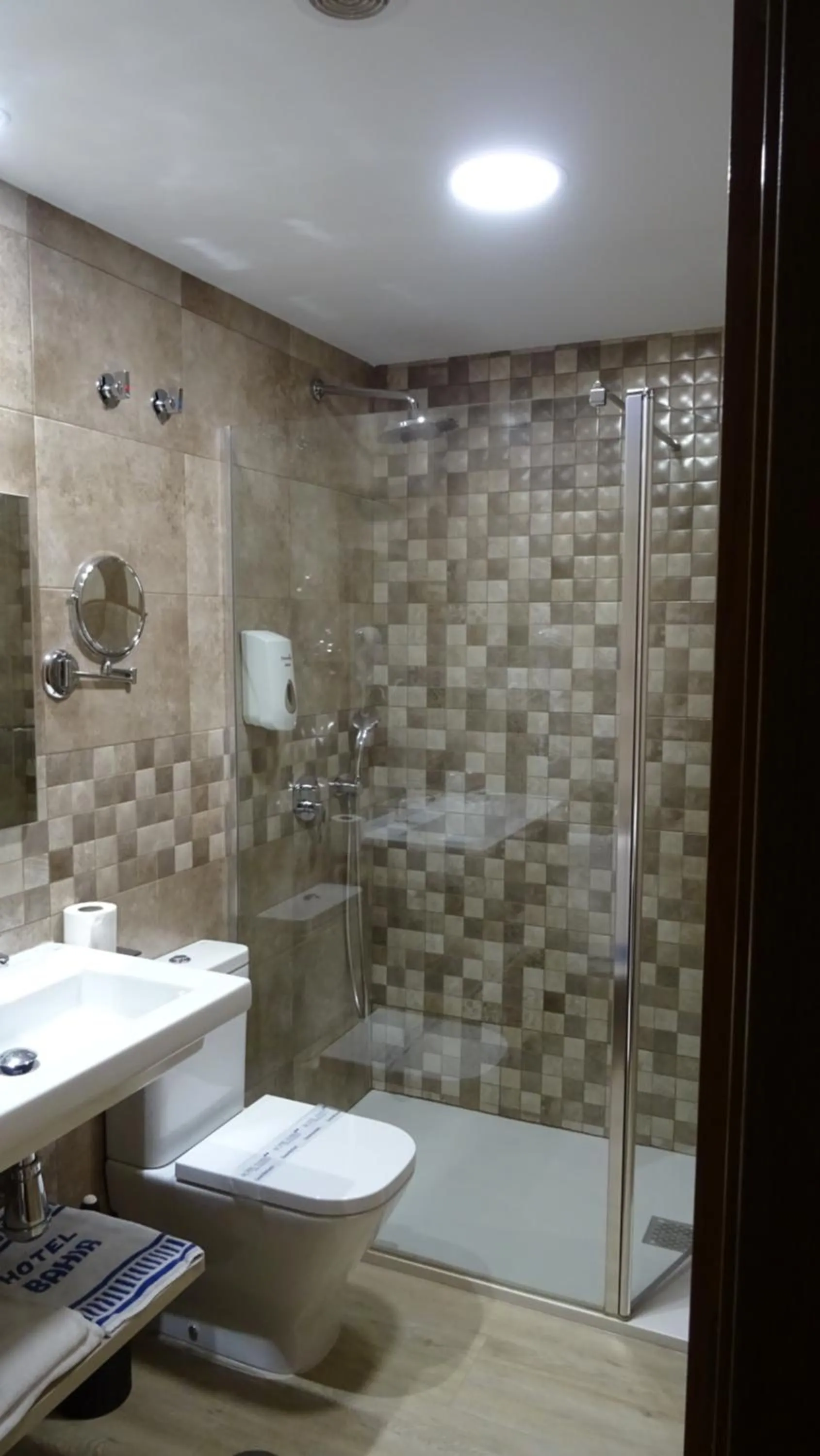 Bathroom in Hotel Bahia