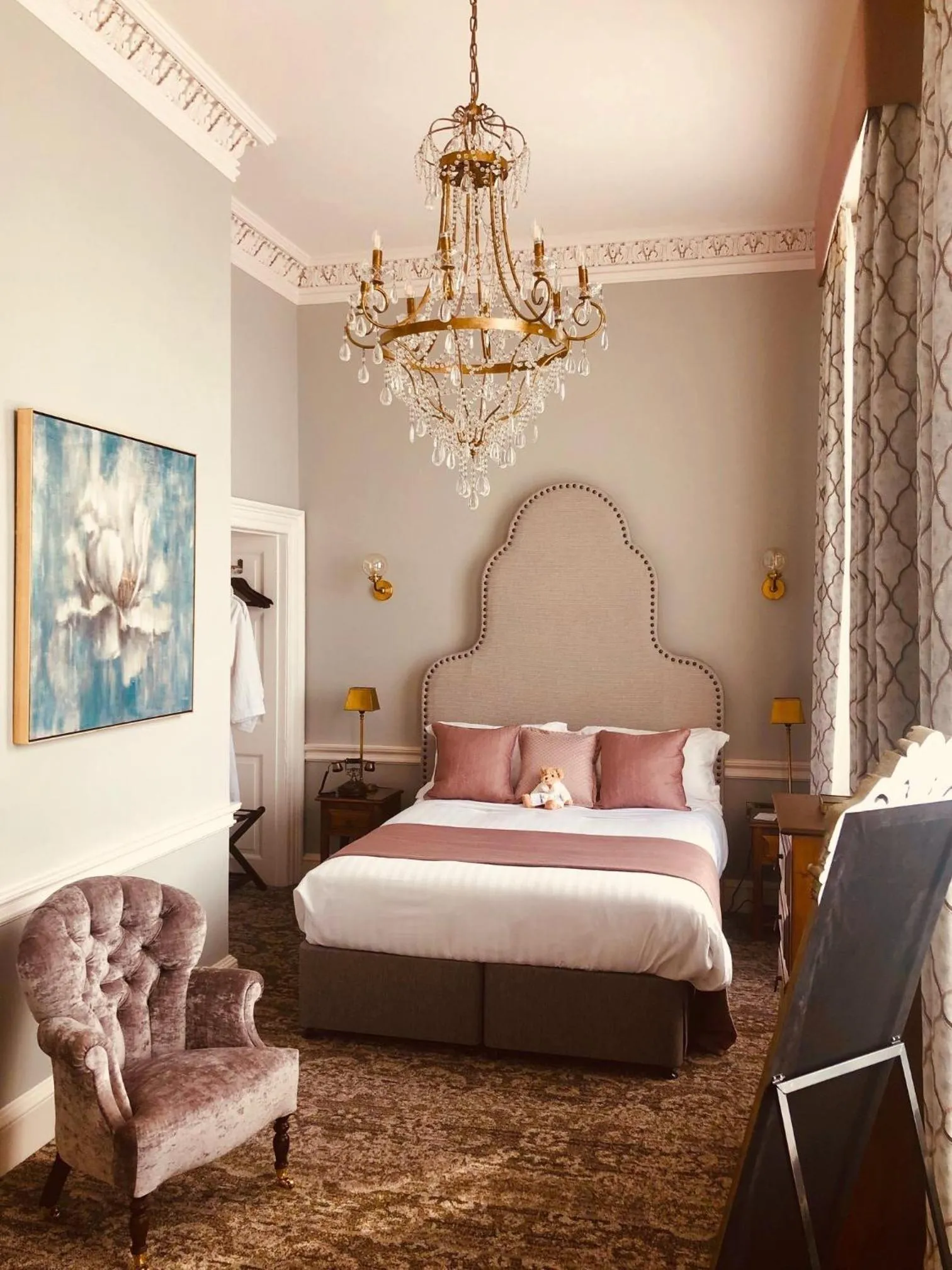 Bedroom, Bed in Hawkstone Hall Hotel & Gardens