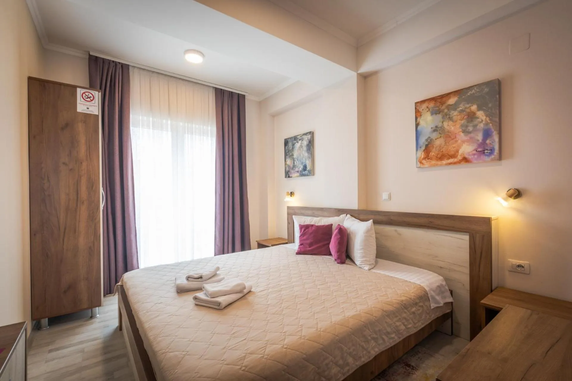 Bed in Boulevard Apartments