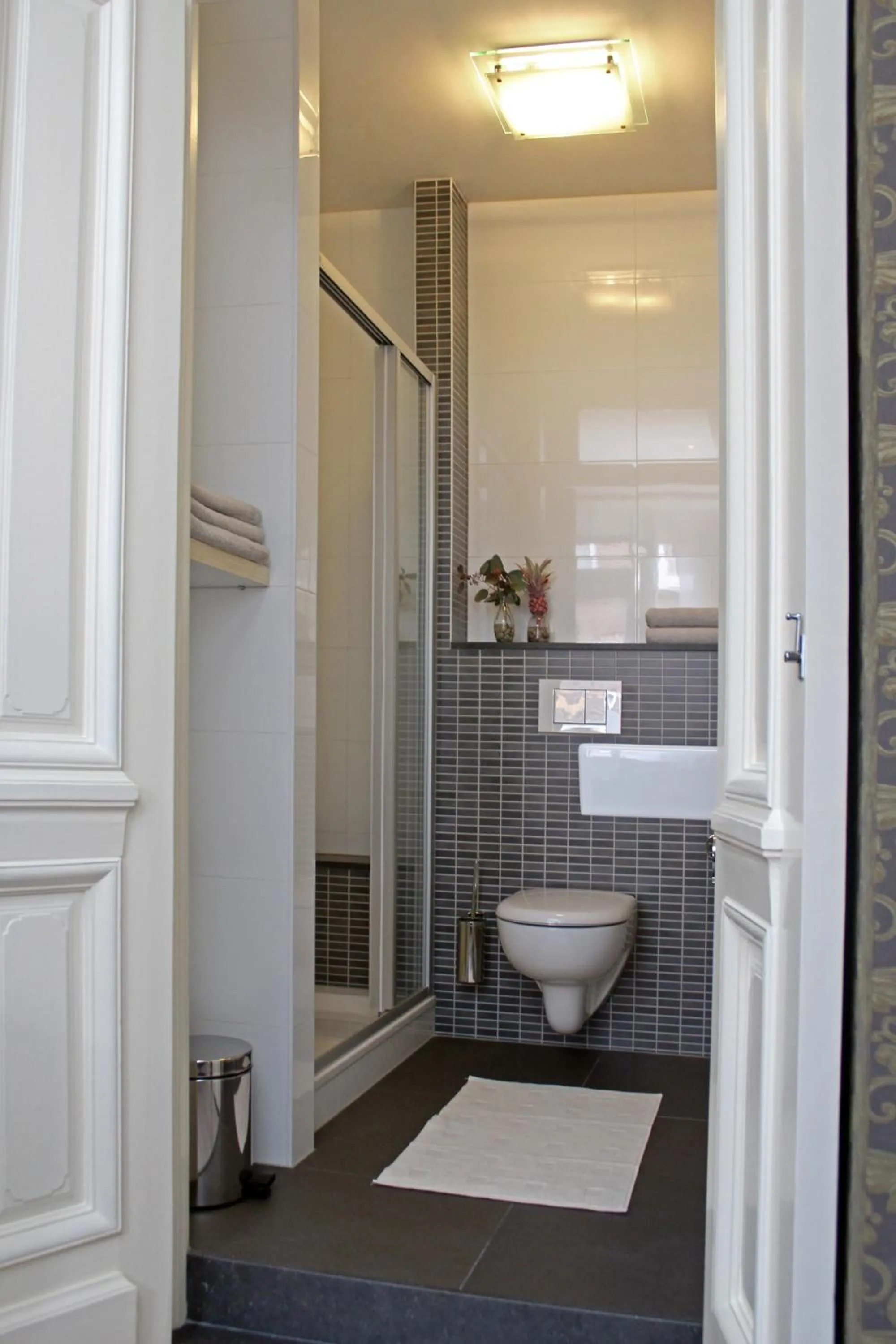 Shower in Hof, a luxury stay in the center of Eindhoven