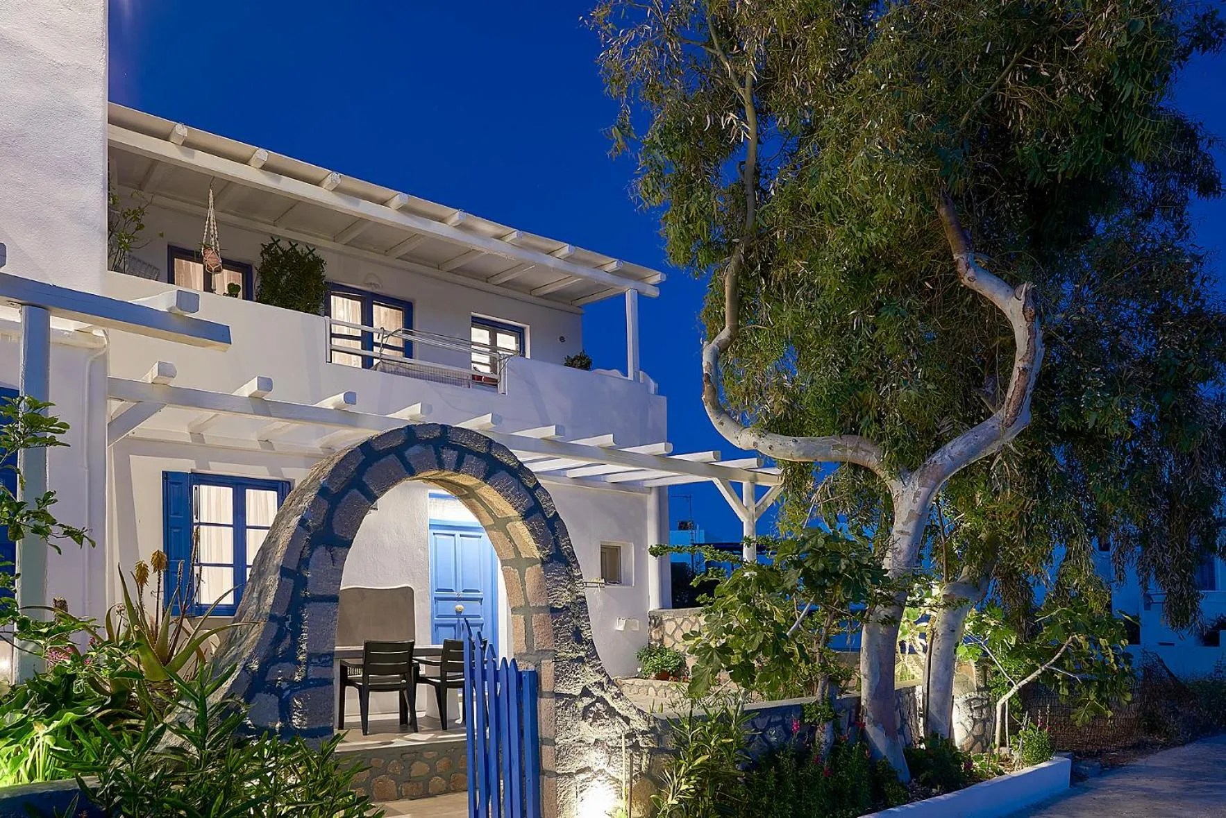 Property building in Elia Studios Pollonia