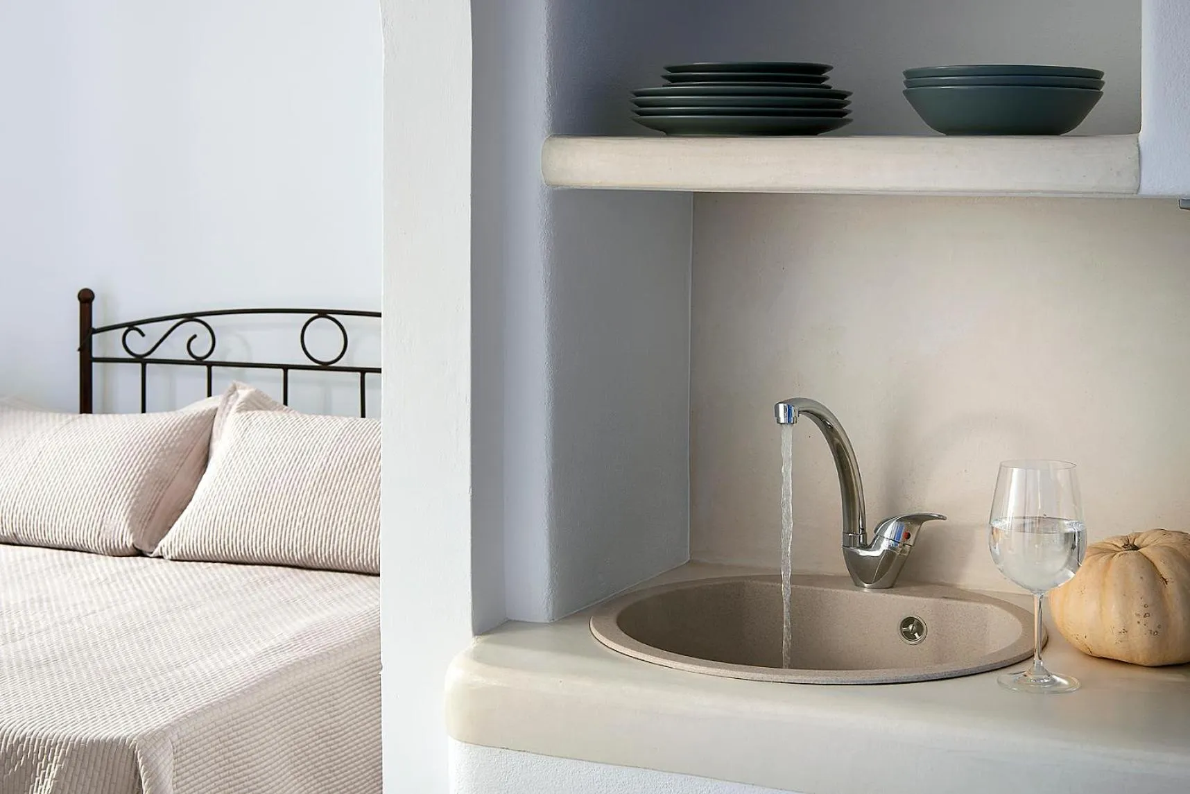 Area and facilities, Bed in Elia Studios Pollonia