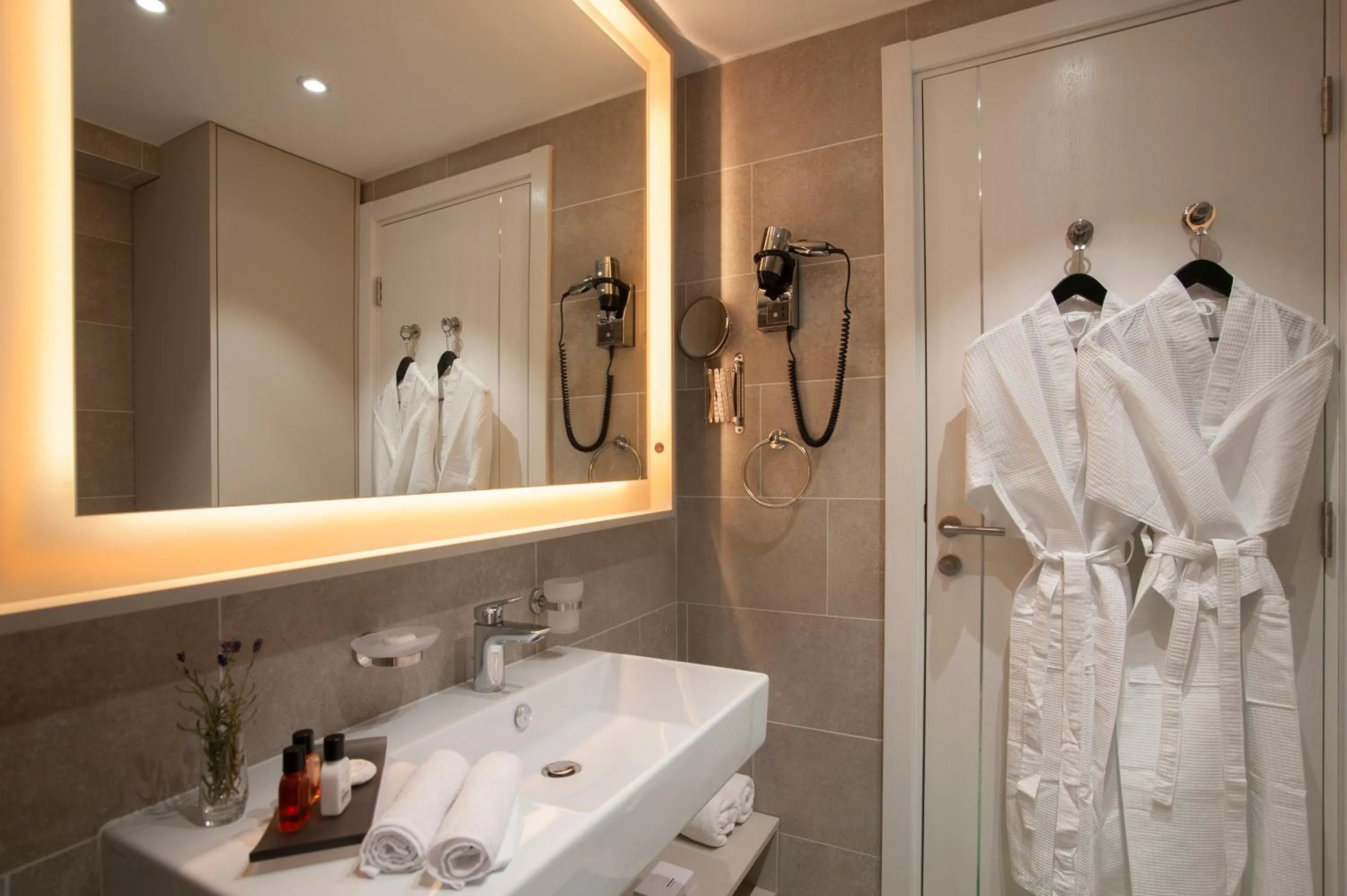 Fontana Hotel & Gastronomy