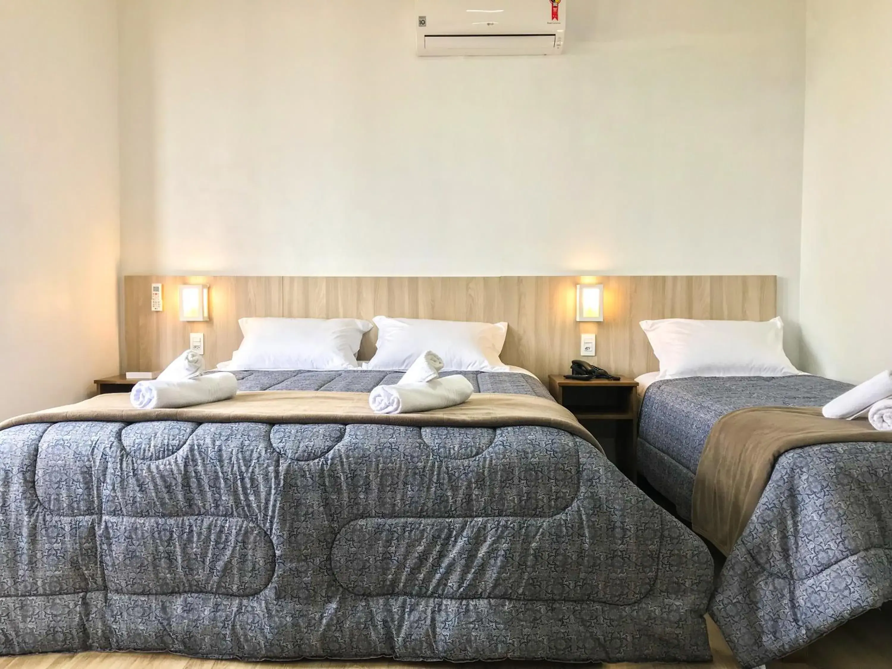 Triple Room in Hotel Triveneto Gramado Triple Room in Hotel Triveneto Gramado