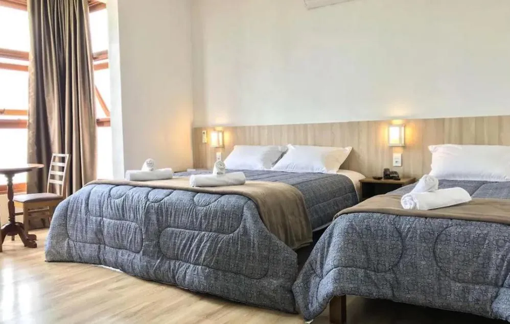 Bedroom, Bed in Hotel Triveneto Gramado