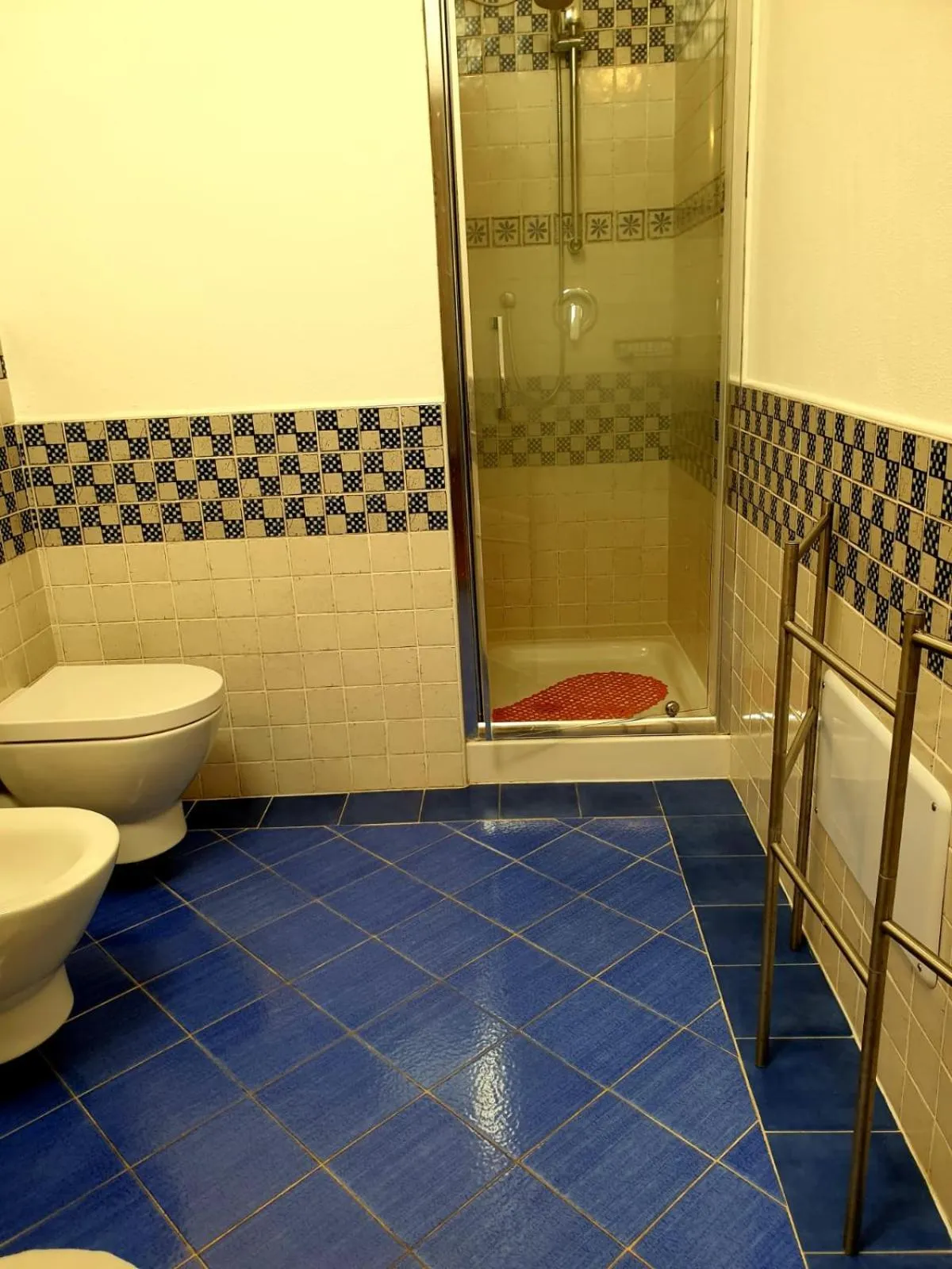 Shower in Residence Ataras