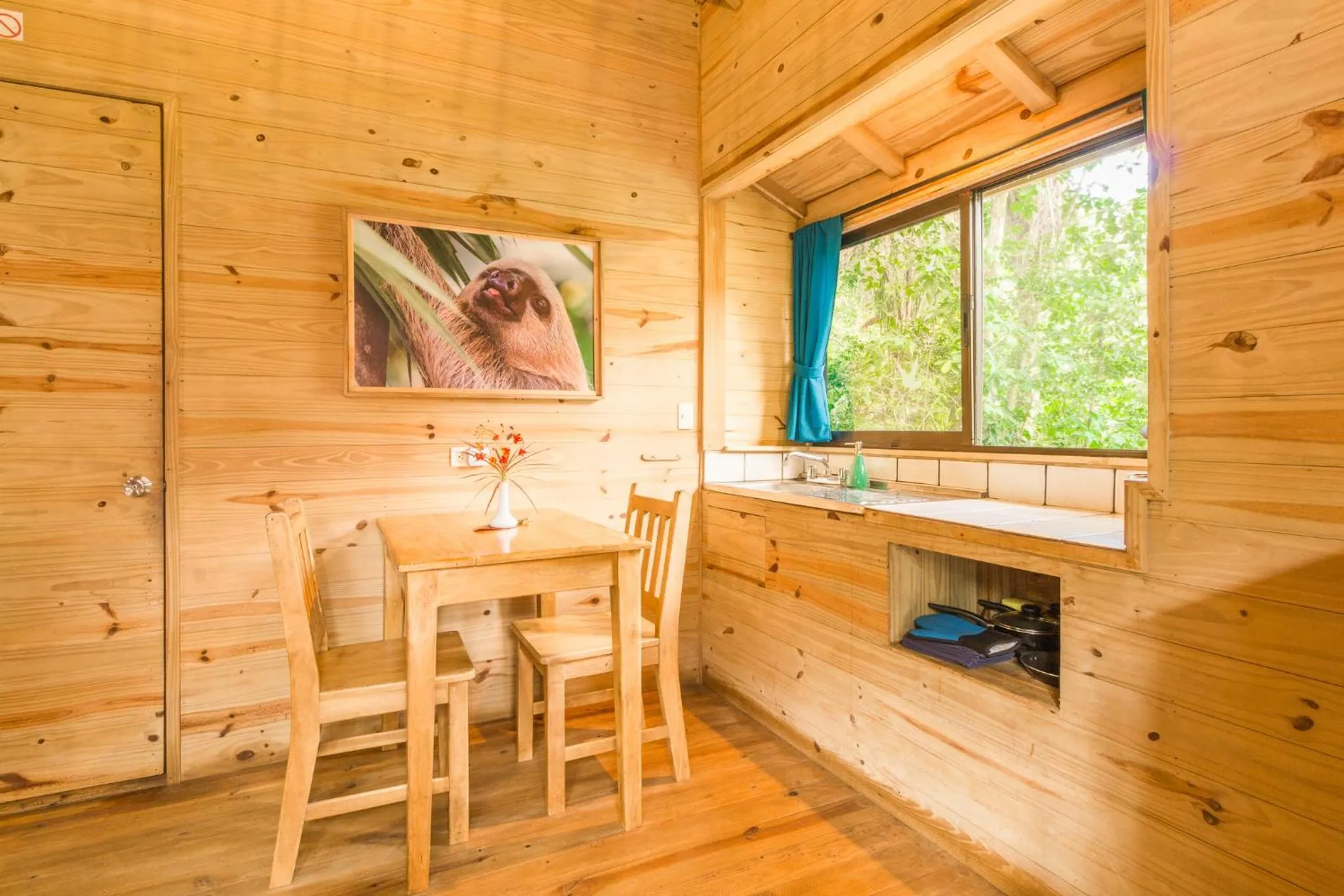 Kitchen or kitchenette in Hotel El Mono Feliz
