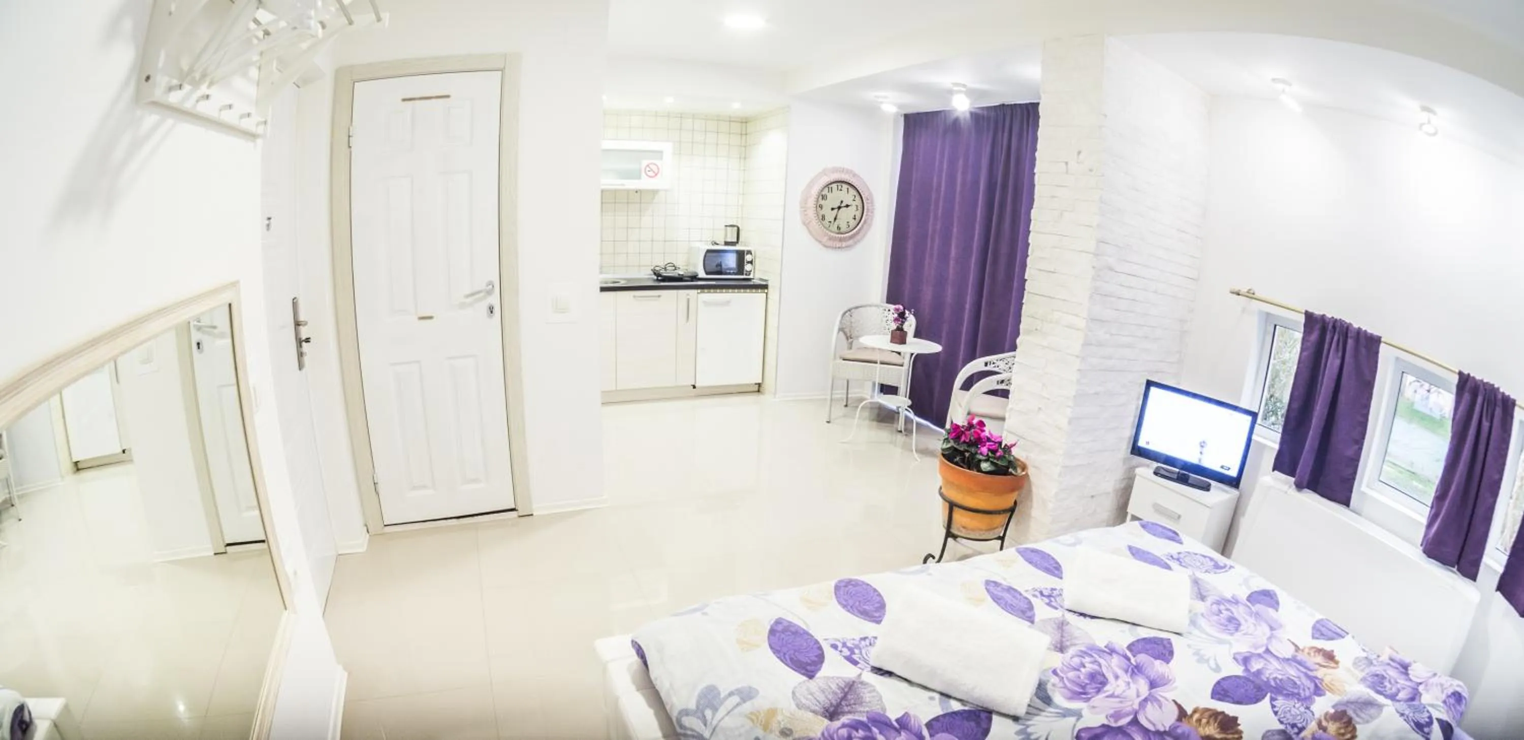 Living room, Bed in Aloha Apartments with pool