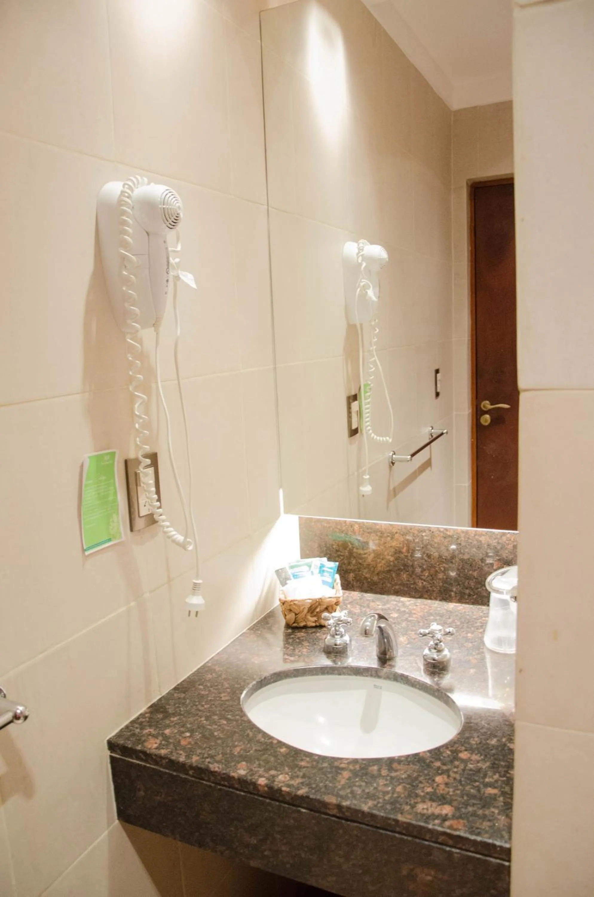 Bathroom in Altos de Guemes Hotel