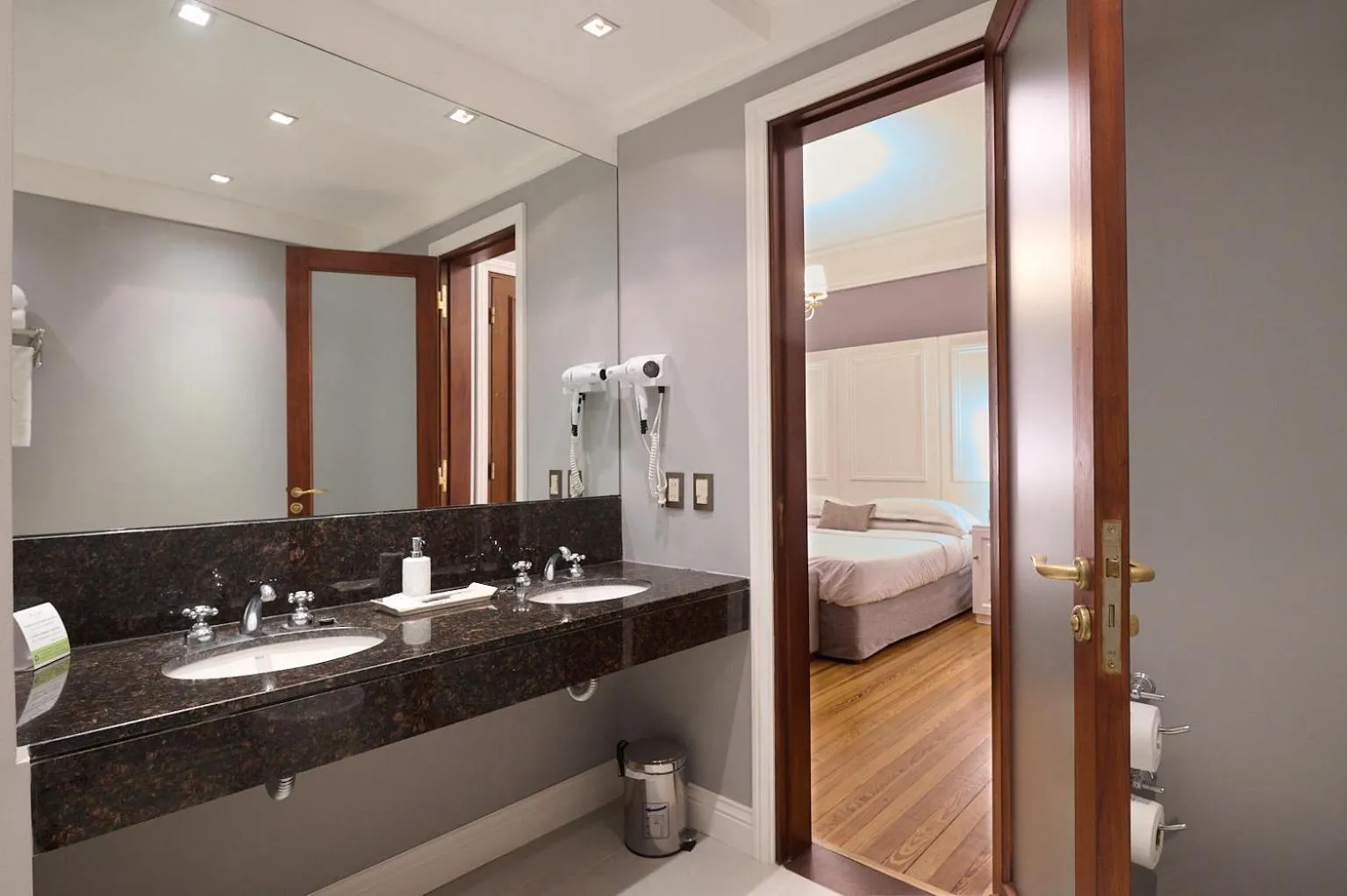 Bedroom, Bed in Altos de Guemes Hotel