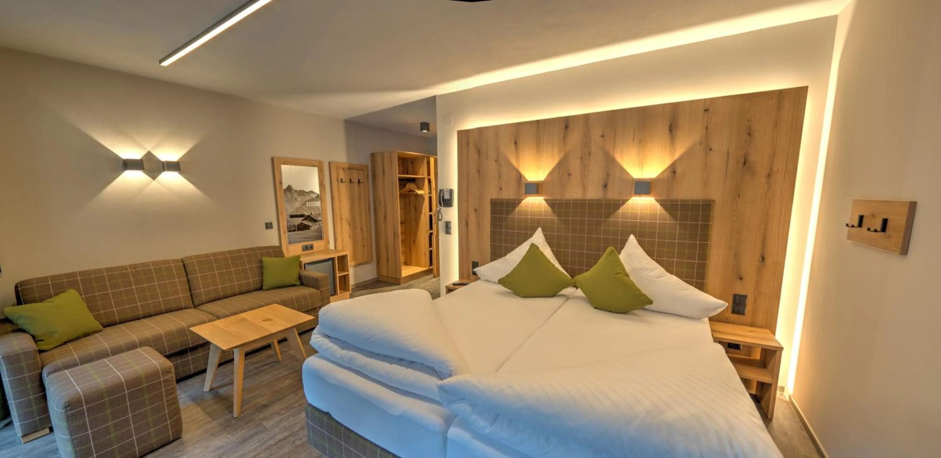 Photo of the whole room, Bed in Der Siegeler B&B - this lifestylehotel rocks