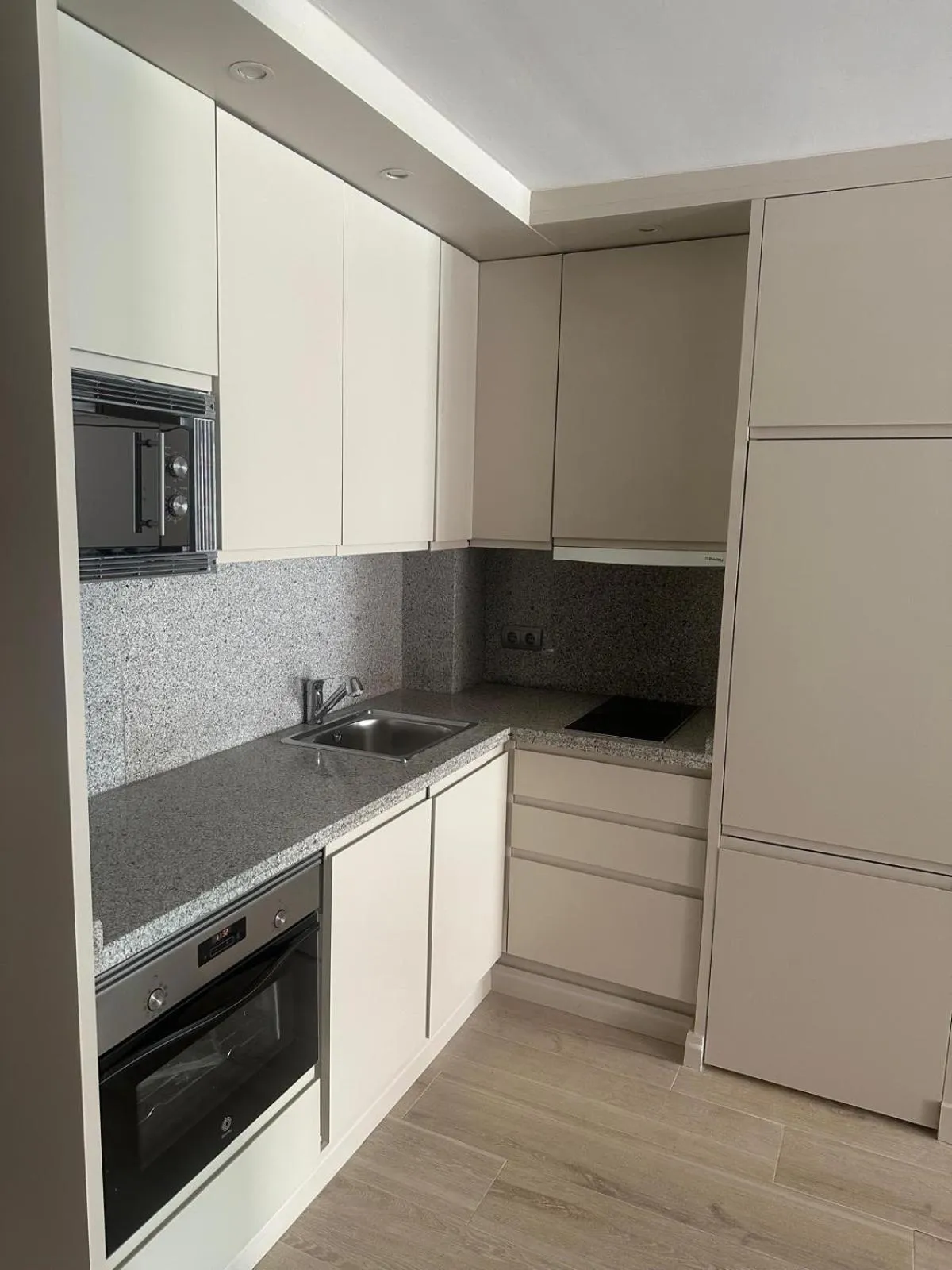 Apartamentos Guadalpin Boutique