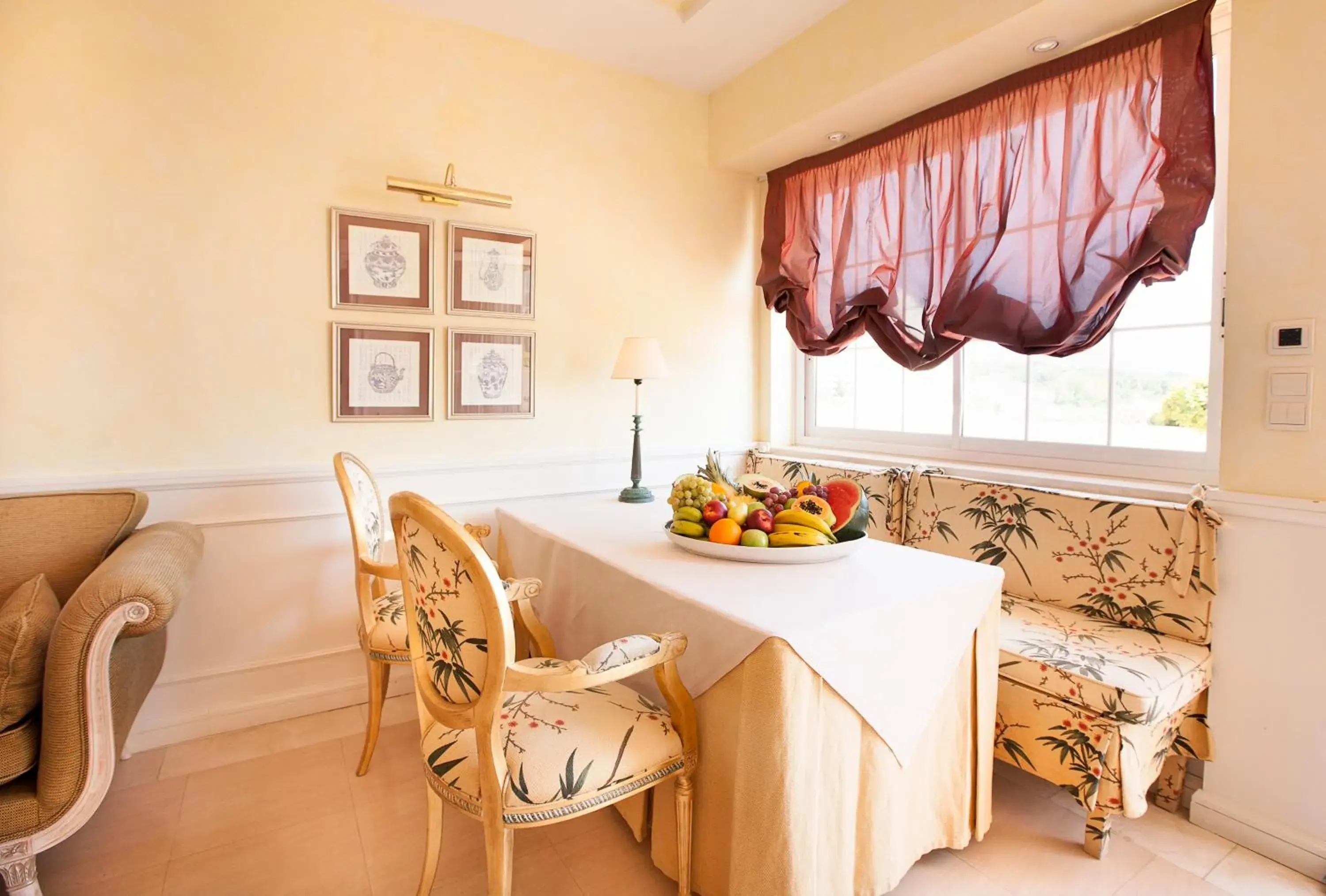 Two-Bedroom Penthouse Apartment with Spa Bath (4-5 Adults) in Apartamentos Guadalpin Boutique Two-Bedroom Penthouse Apartment with Spa Bath (4-5 Adults) in Apartamentos Guadalpin Boutique