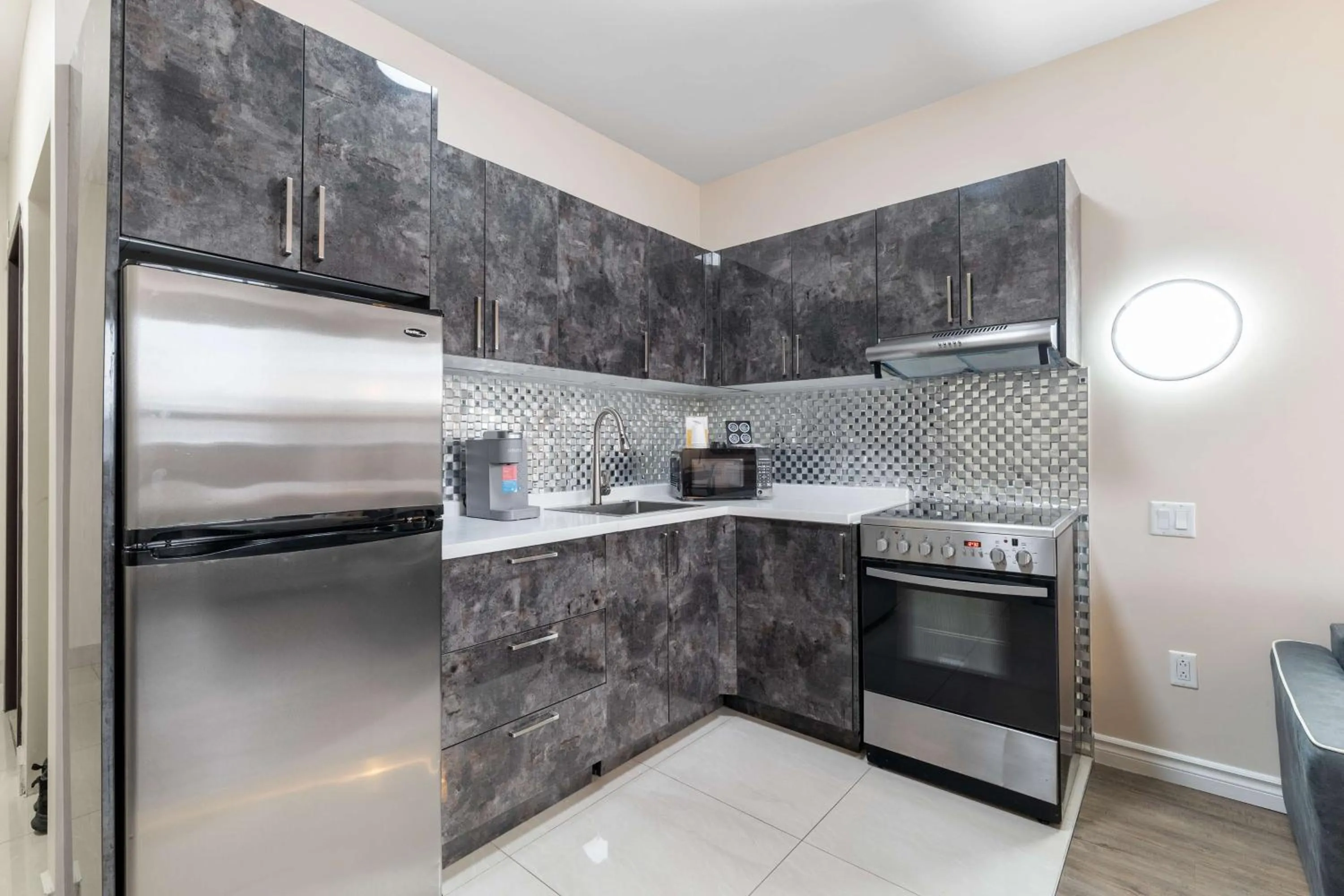 Bedroom in Hotel Montreal Metropolitan, BW Signature Collection