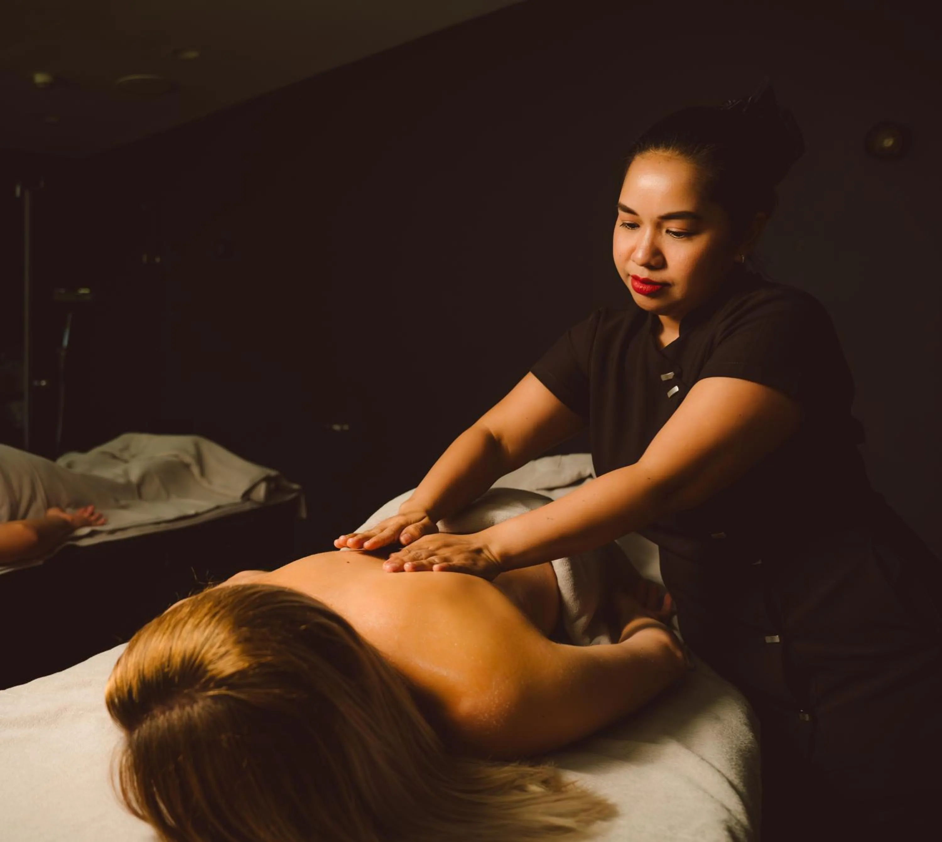Massage in HOLM Boutique & SPA - IK Collection