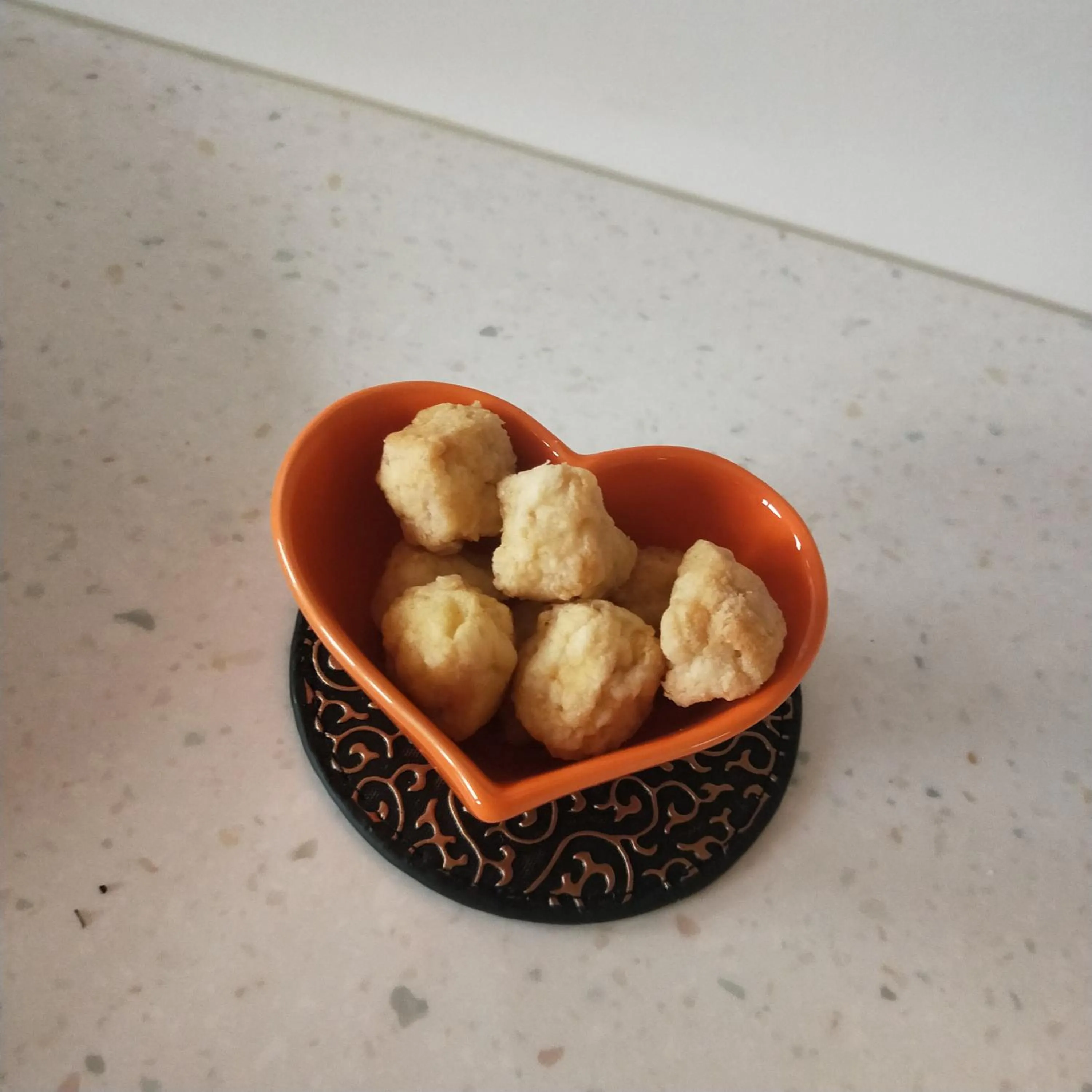 Food and drinks in Full Moon Resort