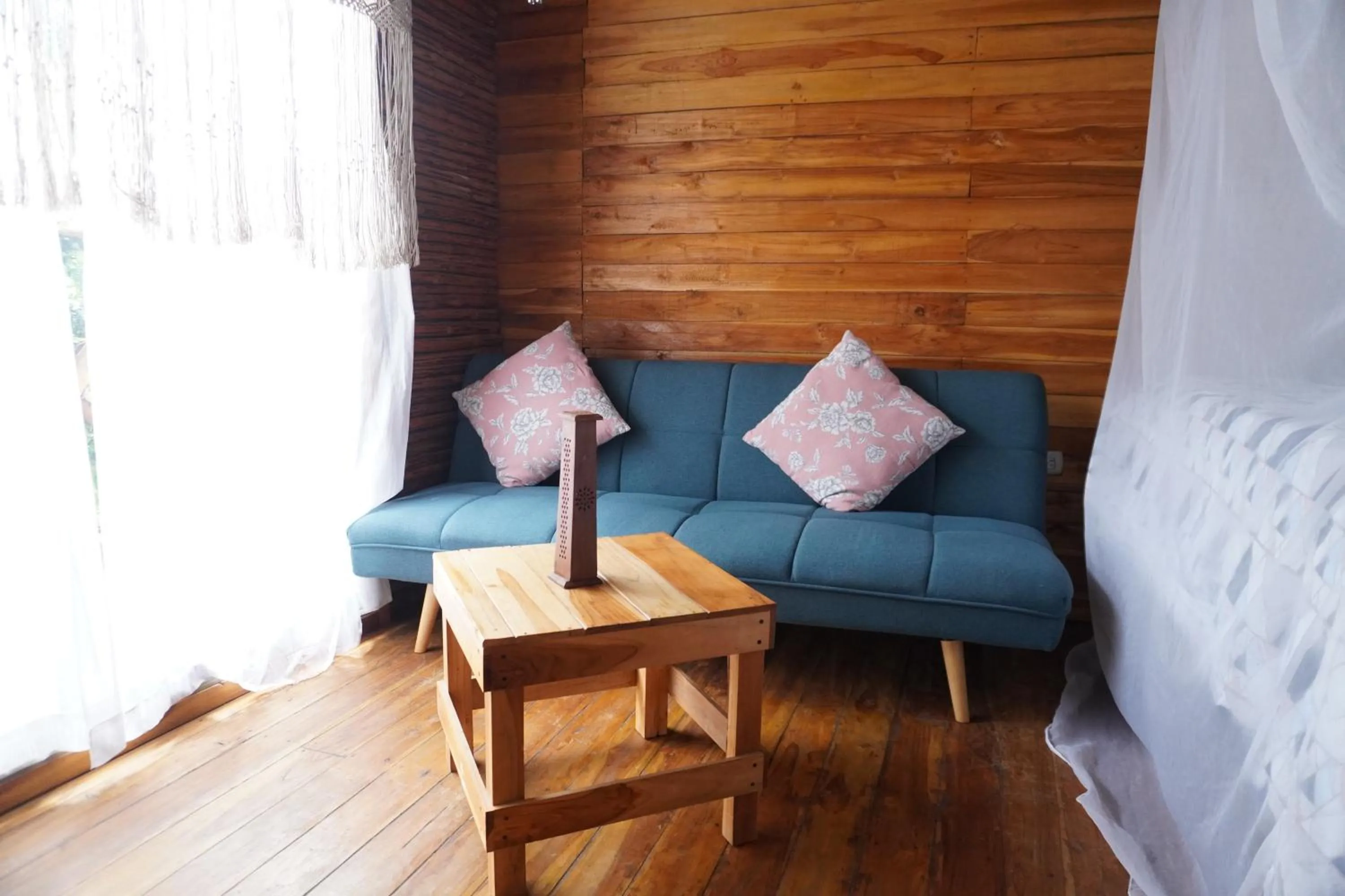 Living room in Hotel Calamari Baru