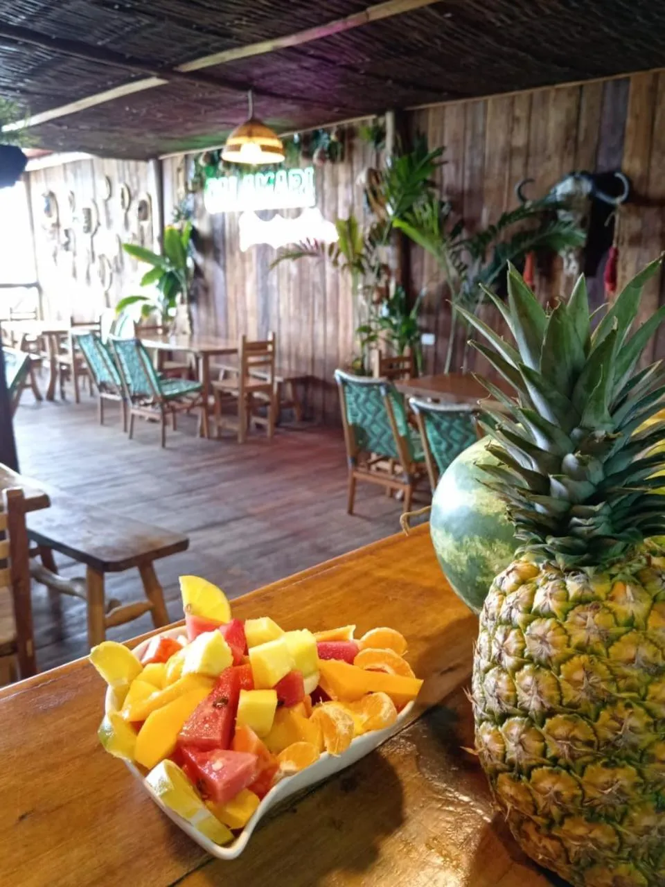 Restaurant/places to eat in Hotel Calamari Baru