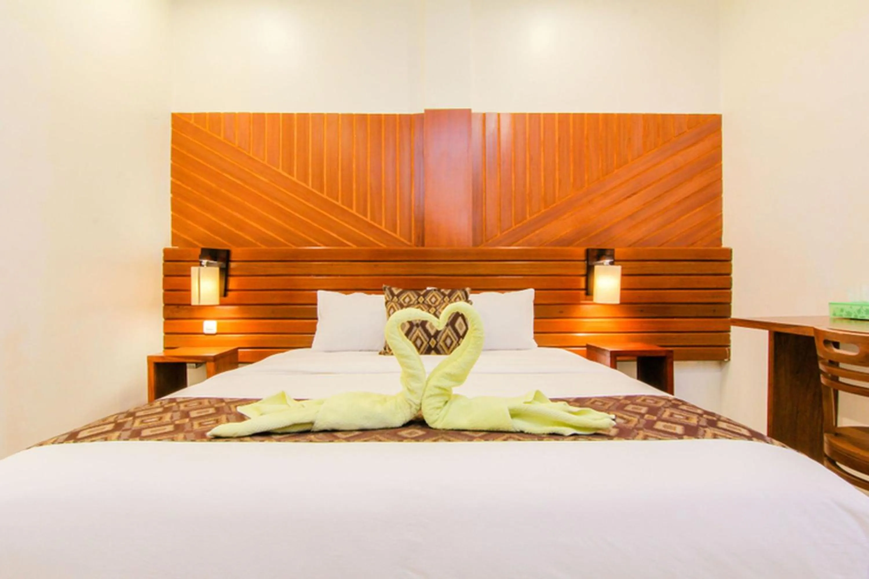 Bed in S5 Guest House Yogyakarta