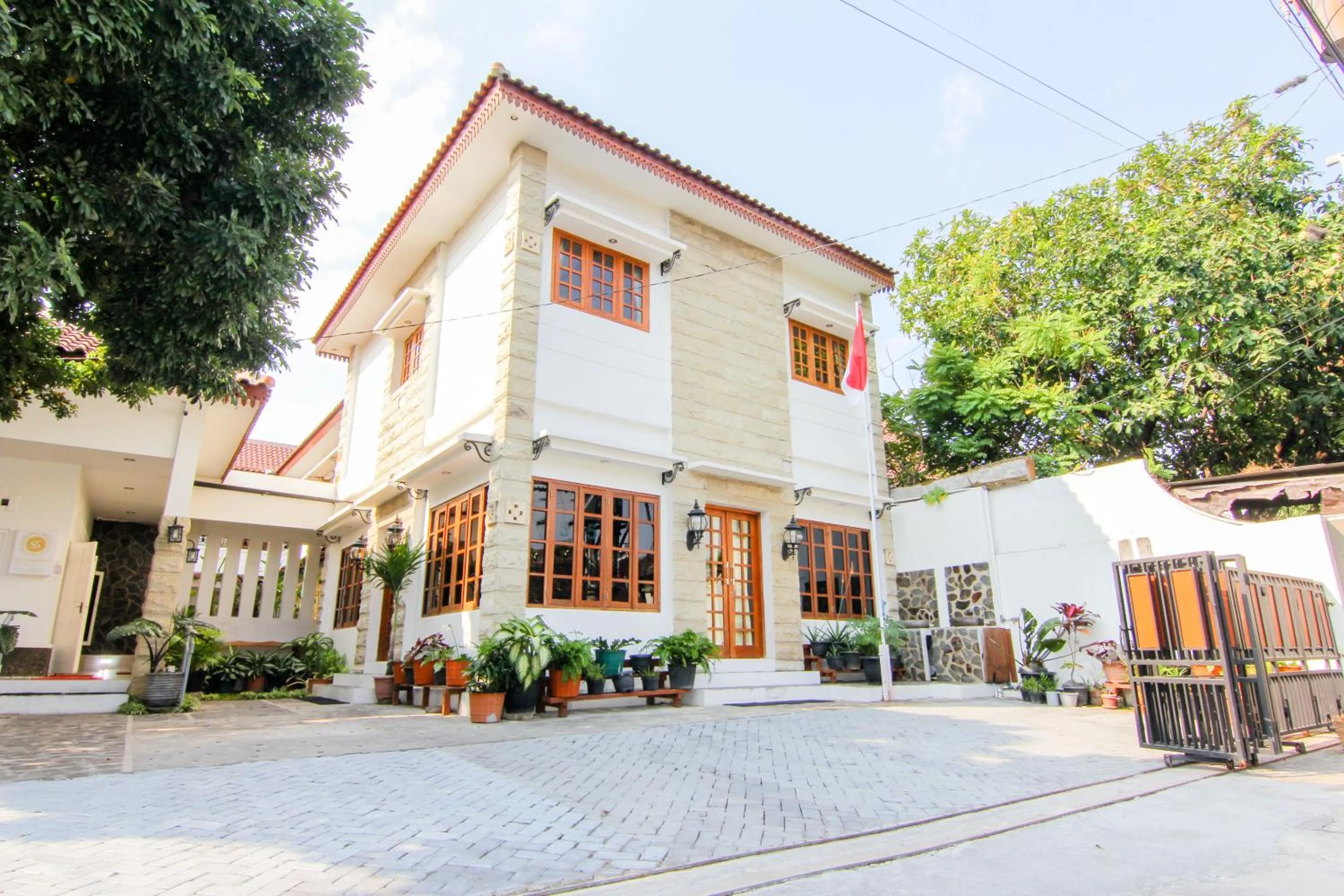 Property building in S5 Guest House Yogyakarta