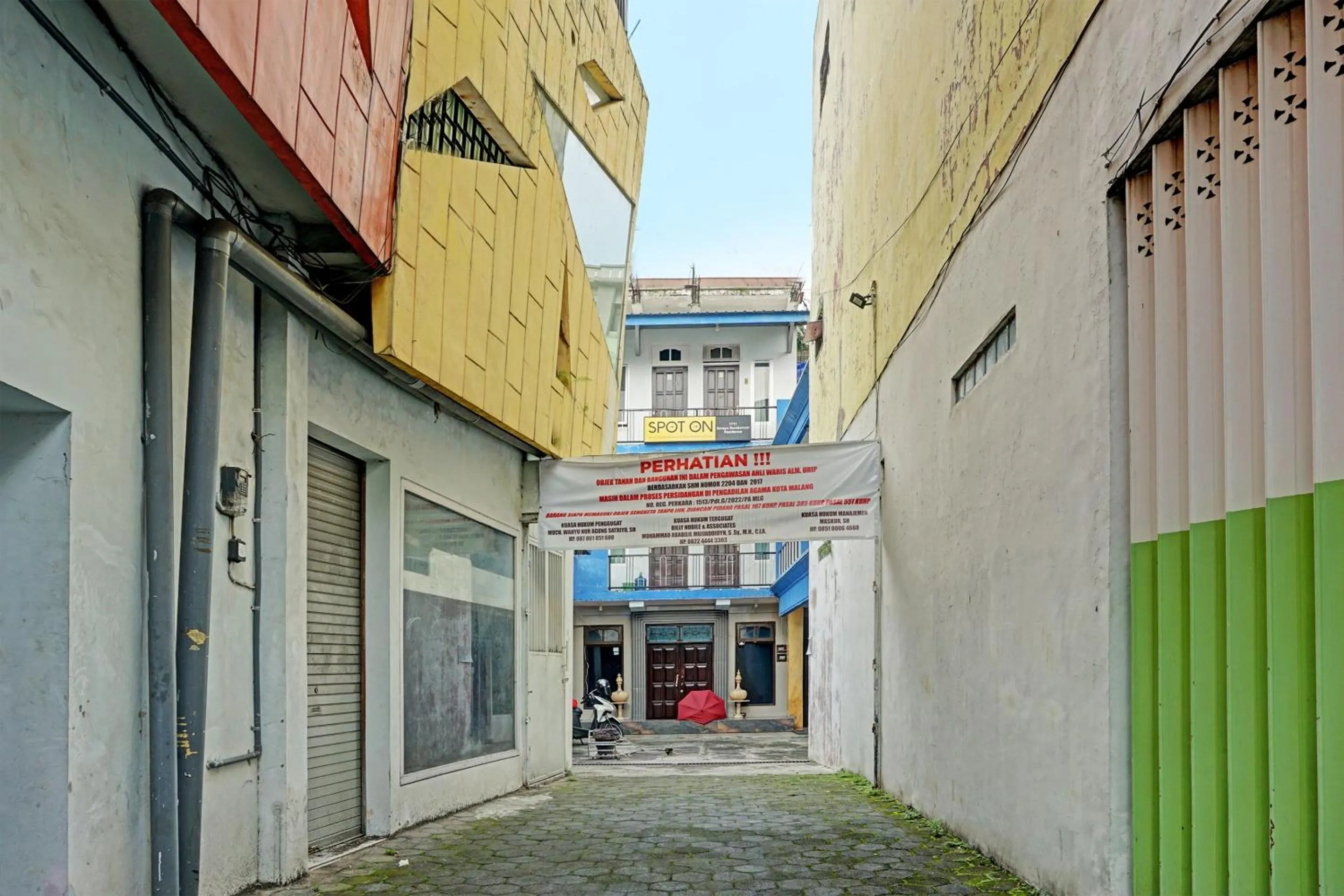Facade/entrance in OYO Life 1711 Serayu Sumbersari Residence