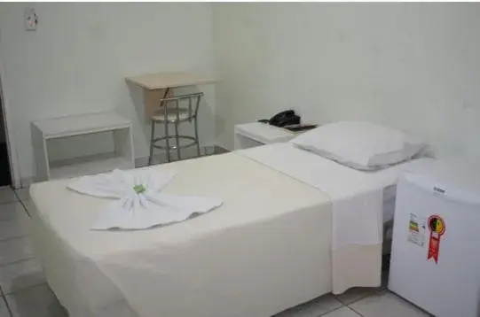 Standard Single Room - single occupancy in Hotel Express - Leva e busca no aeroporto grátis 24 horas Standard Single Room - single occupancy in Hotel Express - Leva e busca no aeroporto grátis 24 horas