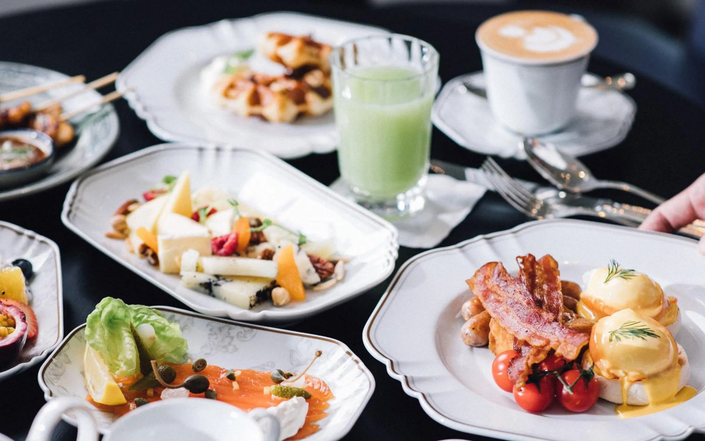 Breakfast in Rosewood Bangkok