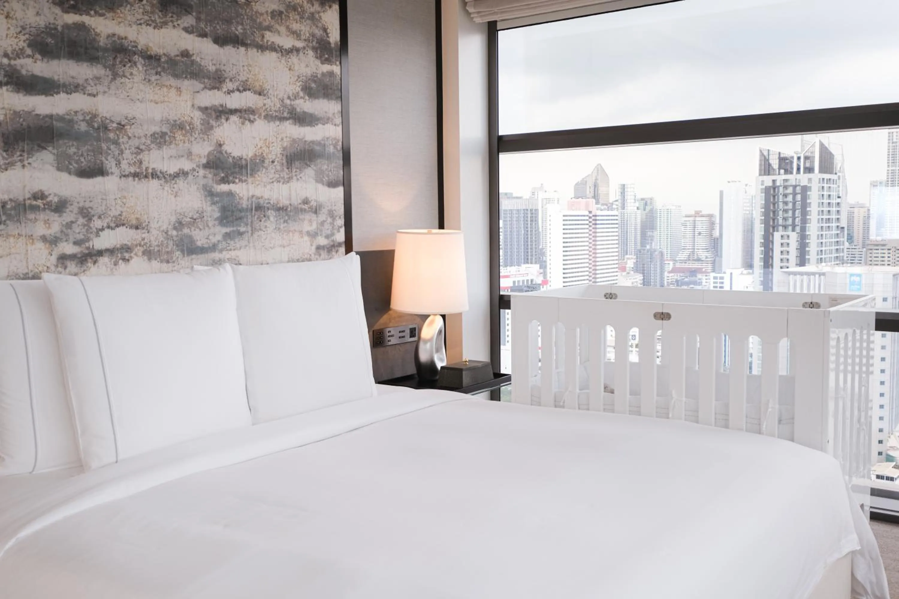 cot, Bed in Rosewood Bangkok