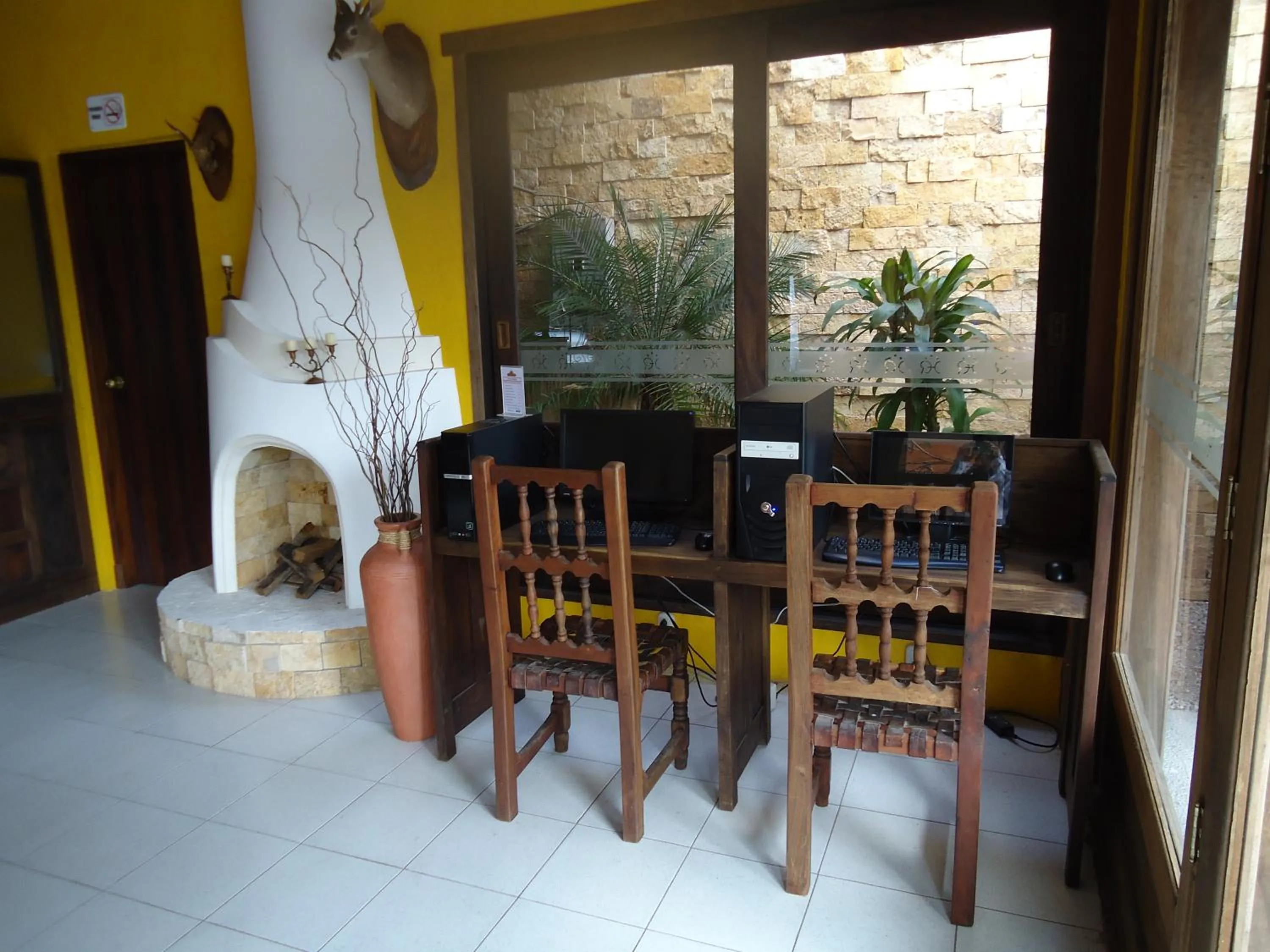 Lounge or bar in Hotel El Rancho