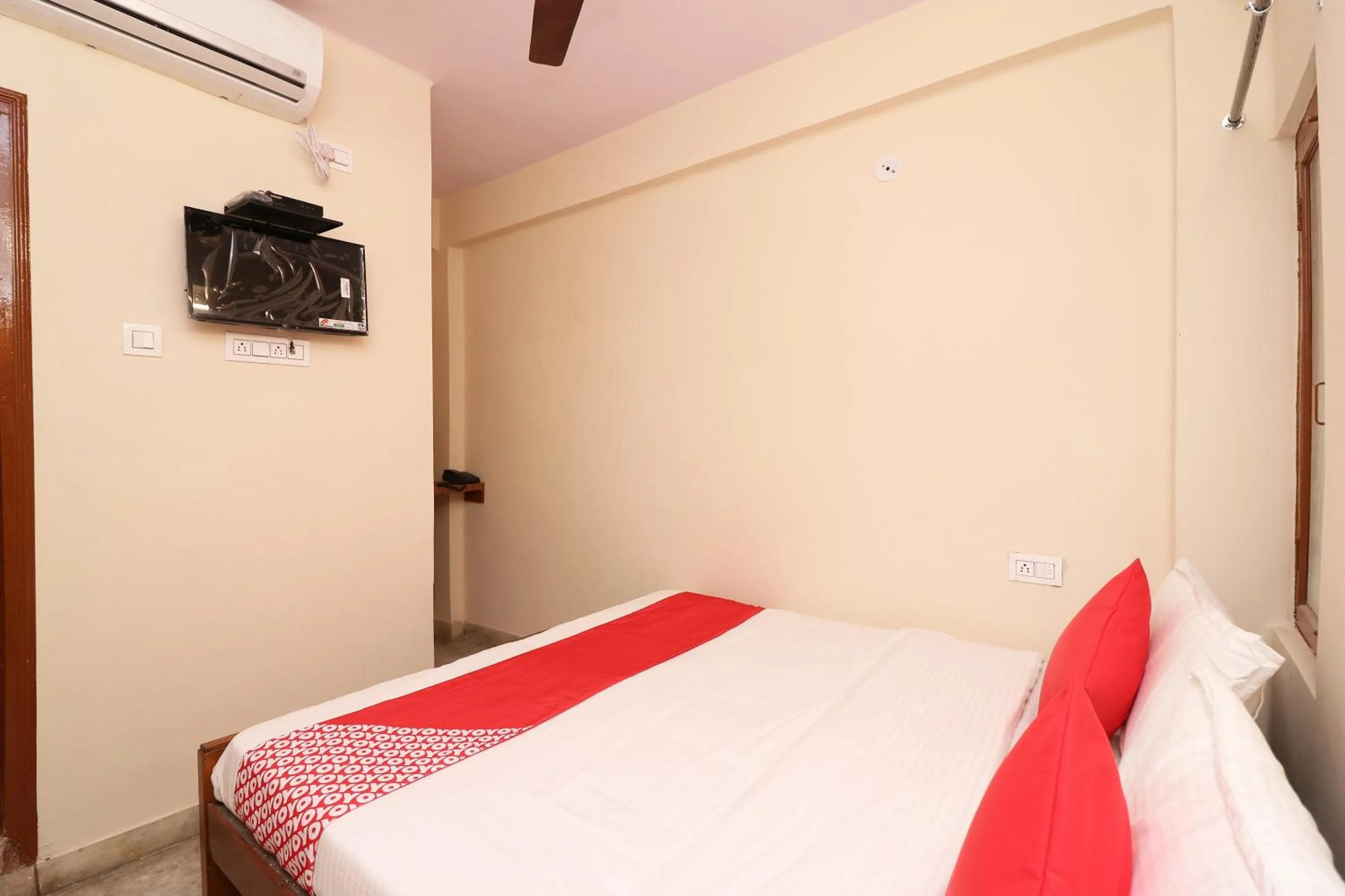 Bedroom, Bed in Hotel O Midtown