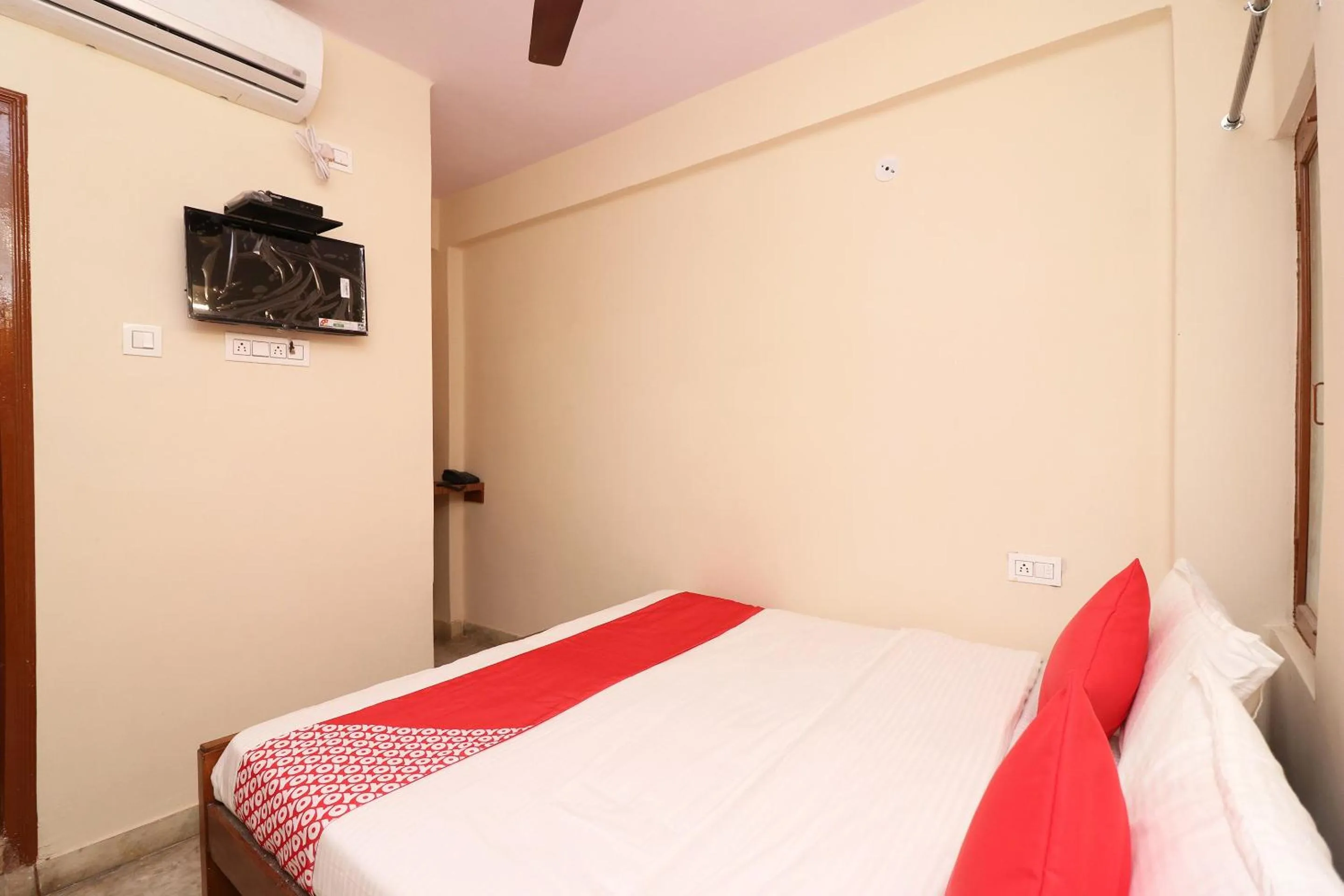 Bedroom, Bed in Hotel O Midtown