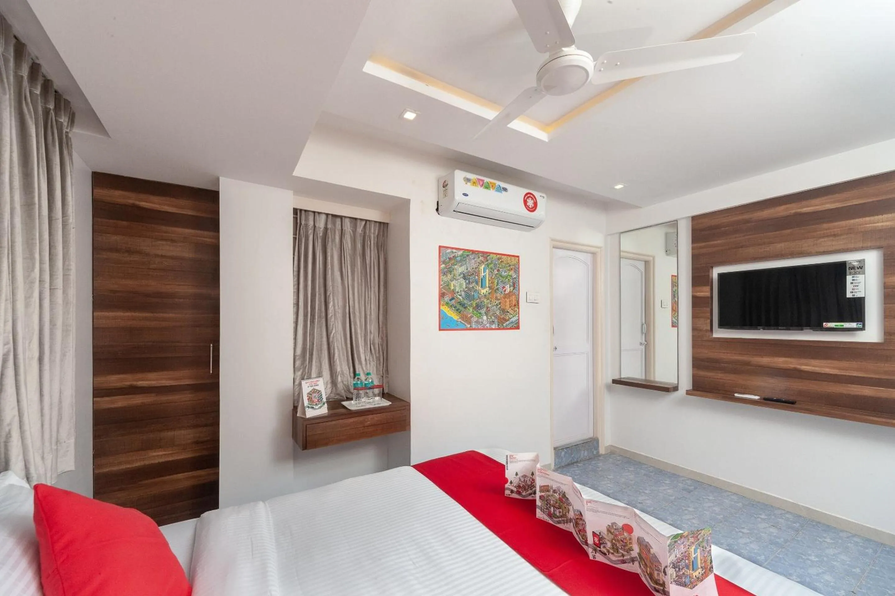 Bedroom in  Super OYO Capital O Admire Suit Hospitality