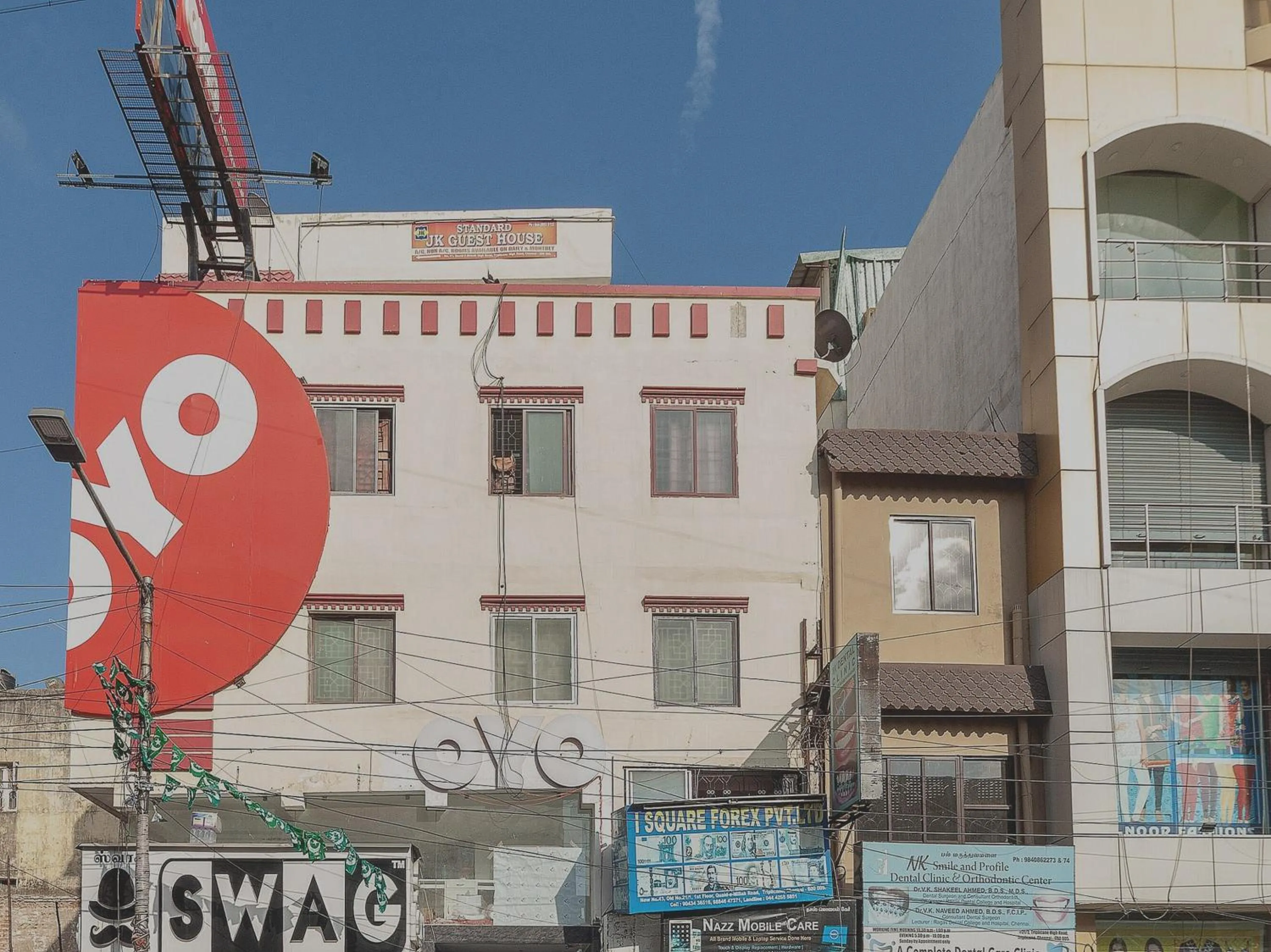 Facade/entrance, Property Building in  Super OYO Capital O Admire Suit Hospitality