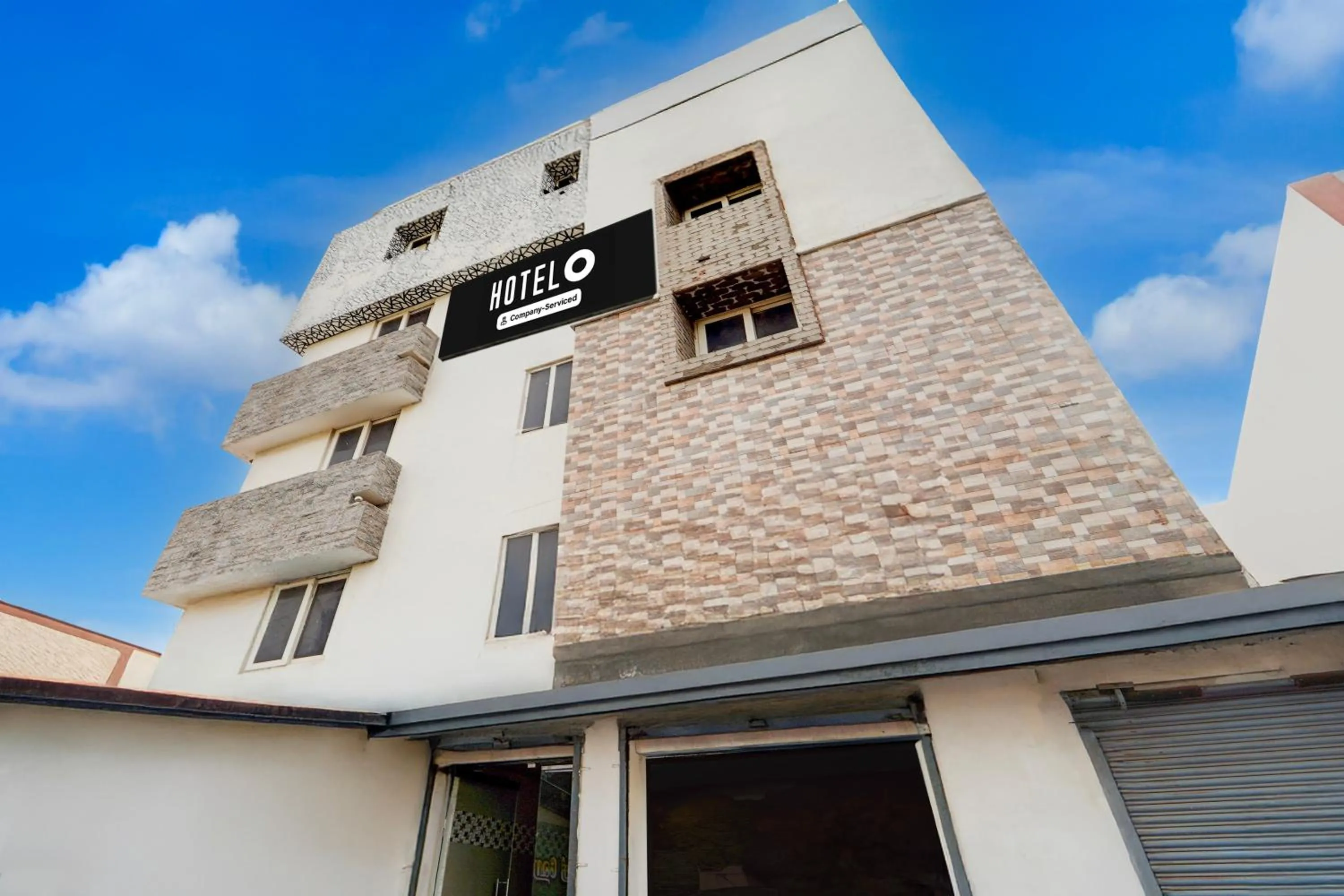 Facade/entrance in Super Hotel O Anna Nagar Madurai