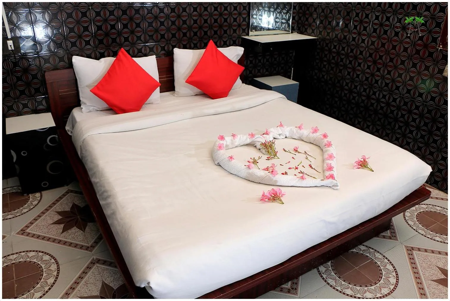 Bed in Peace Residency