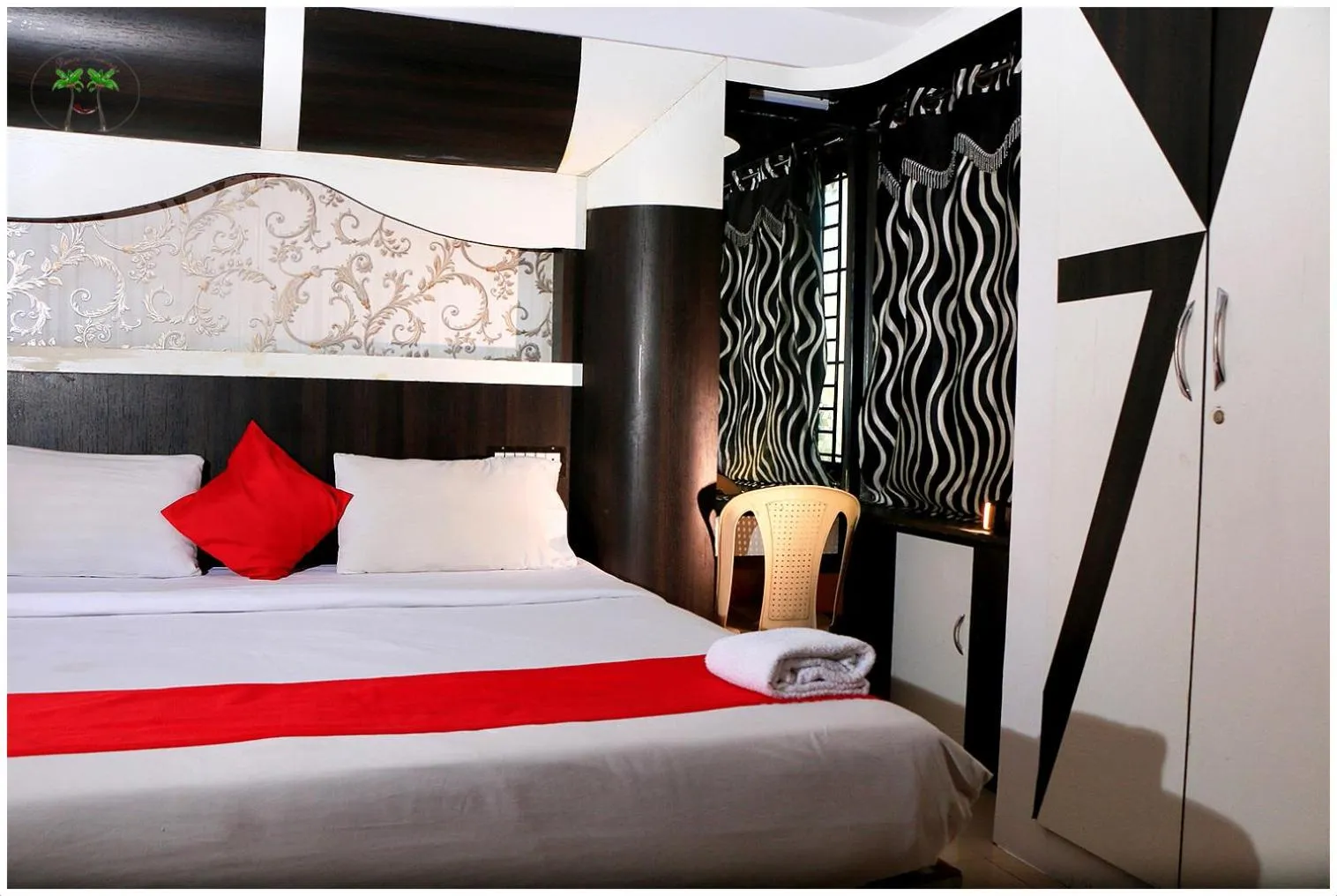 Bed in Peace Residency