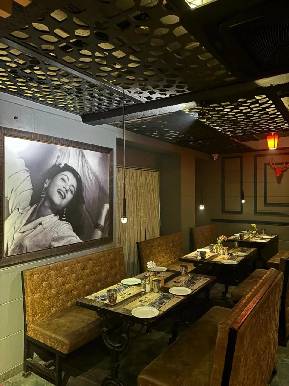 Restaurant/places to eat in Hotel O RK's Regency Near Navale Hospital Back Gate