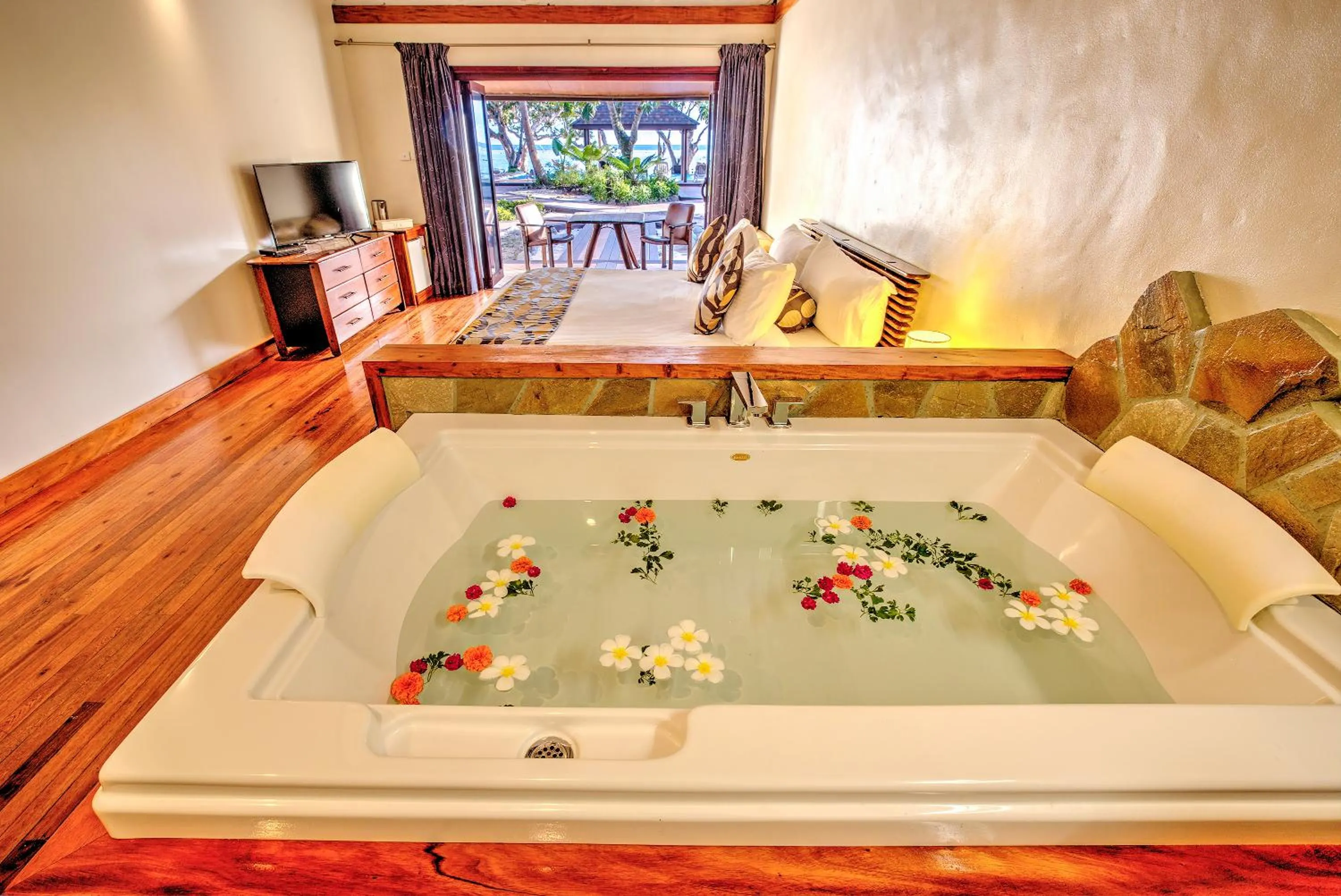 Bathroom in Maui Palms
