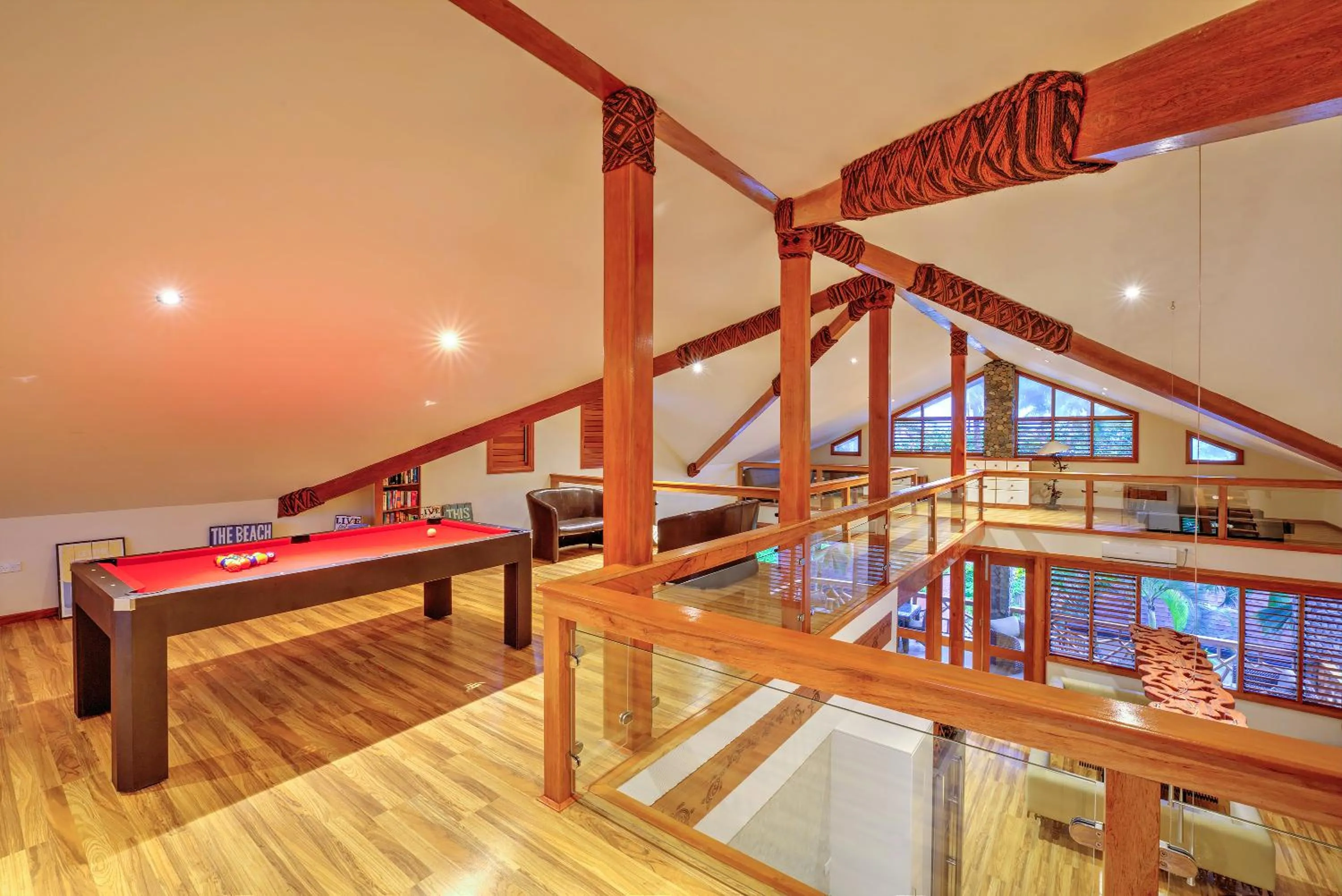 Billiard in Maui Palms