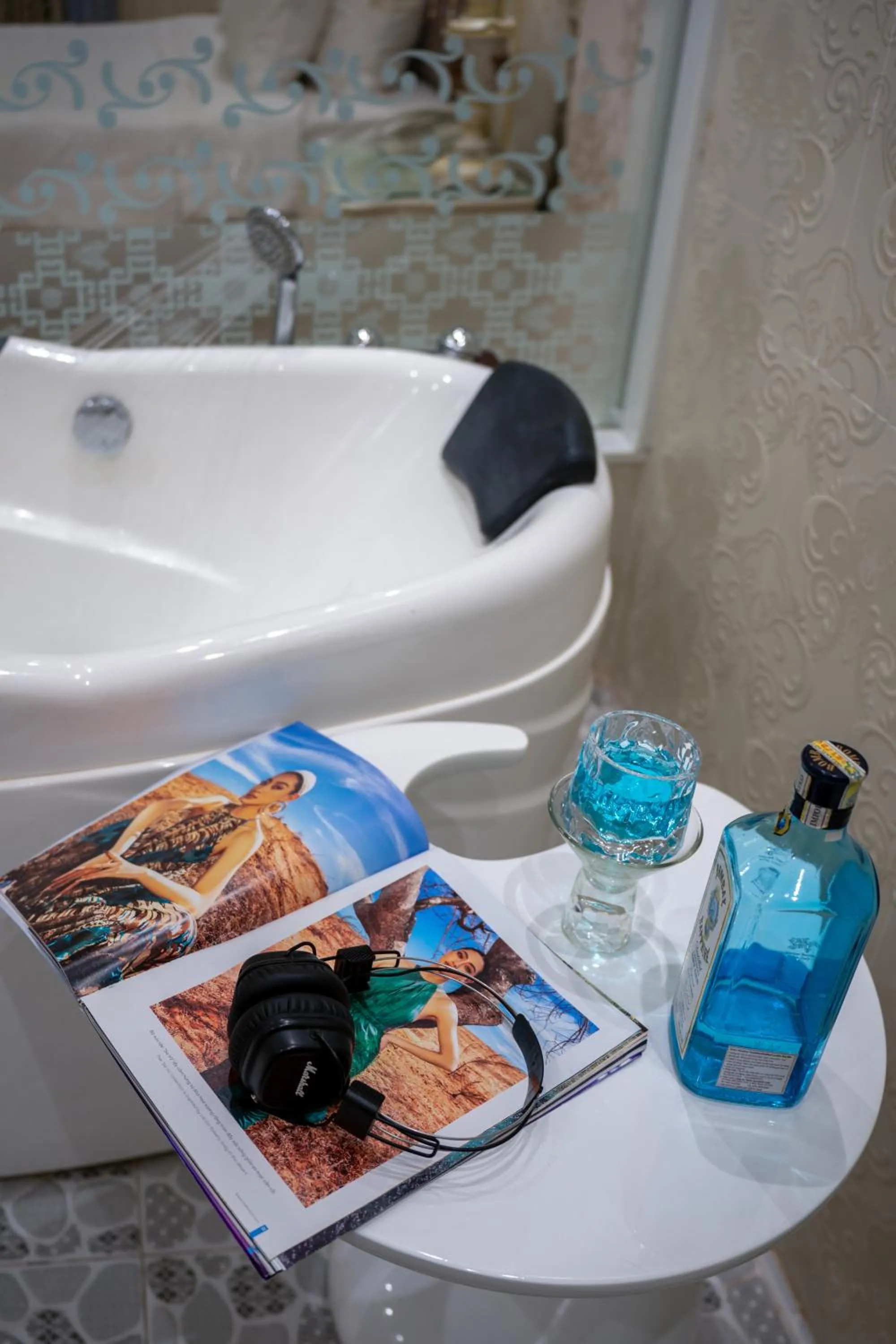 Bath in Royal Beach Hotel by THG