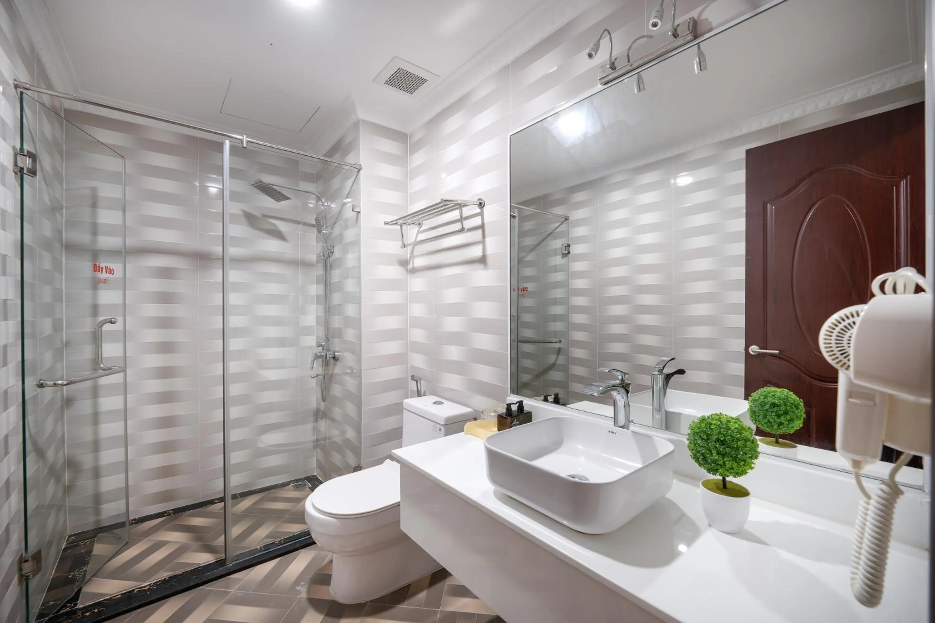 Bathroom in Royal Beach Hotel by THG