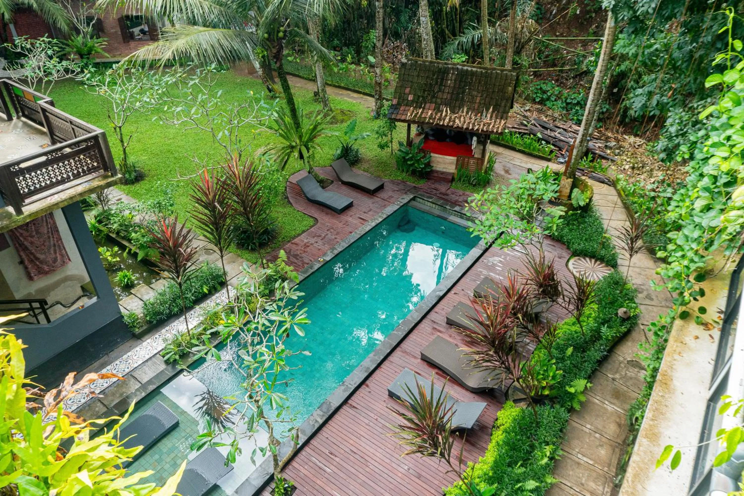 Garden in Gunung An Retreat