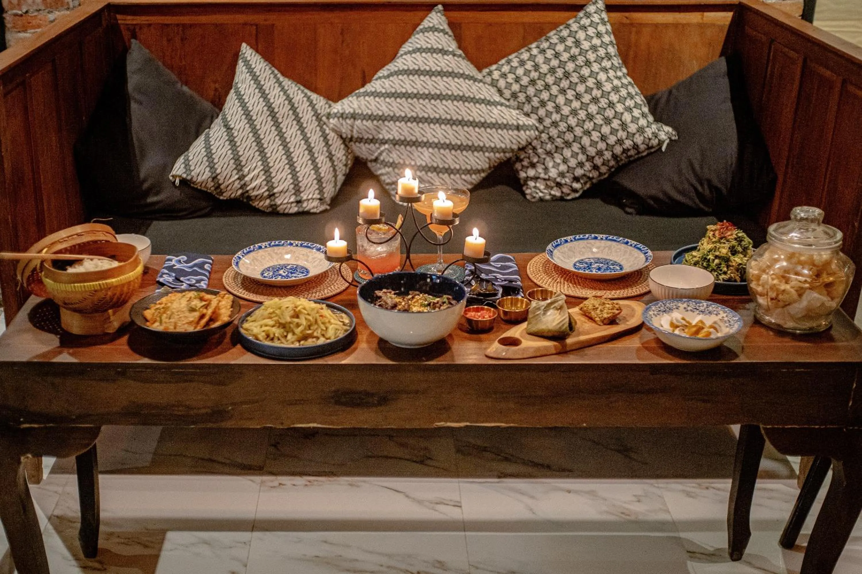 Food and drinks in Gunung An Retreat