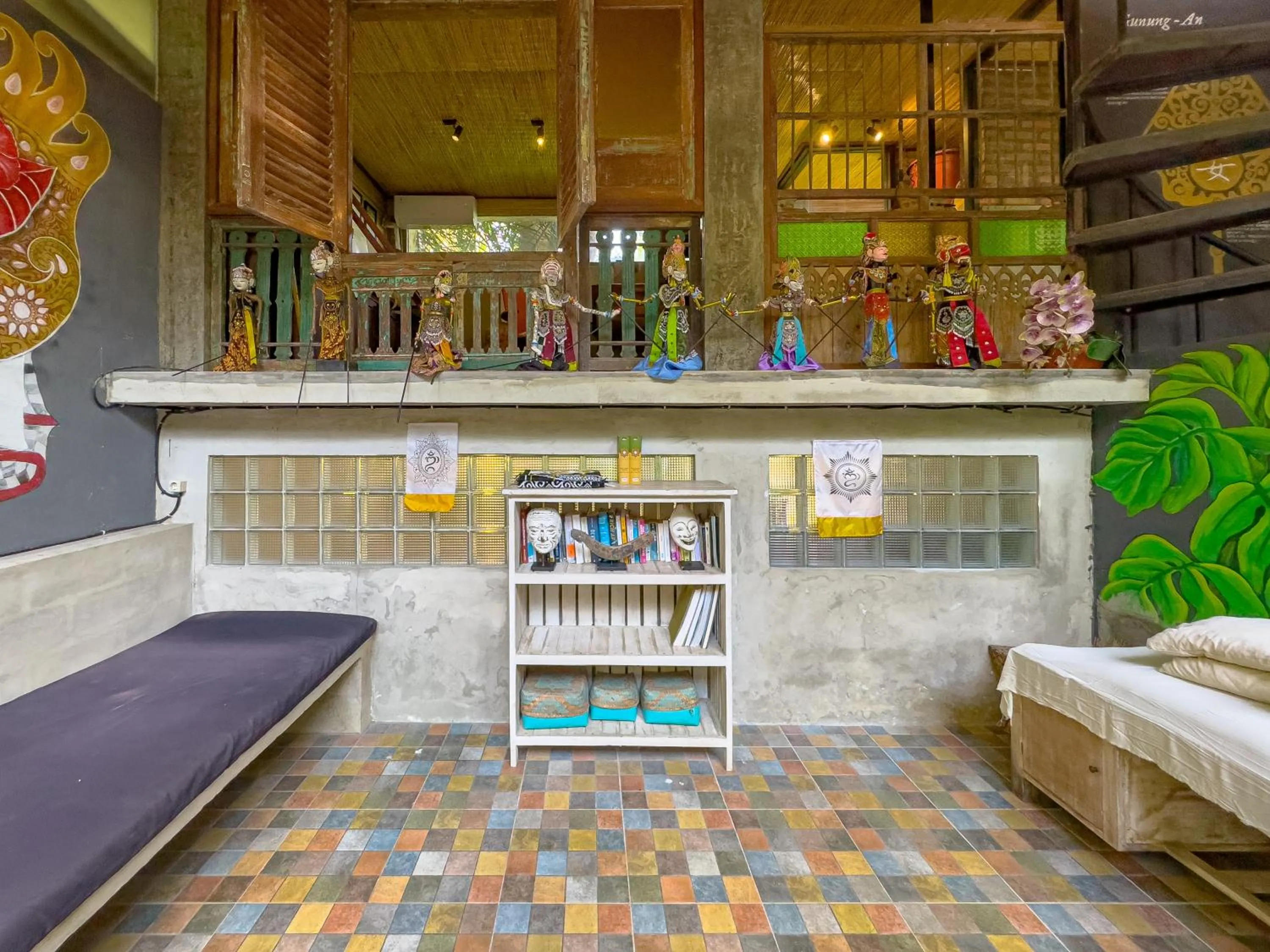 Library in Gunung An Retreat