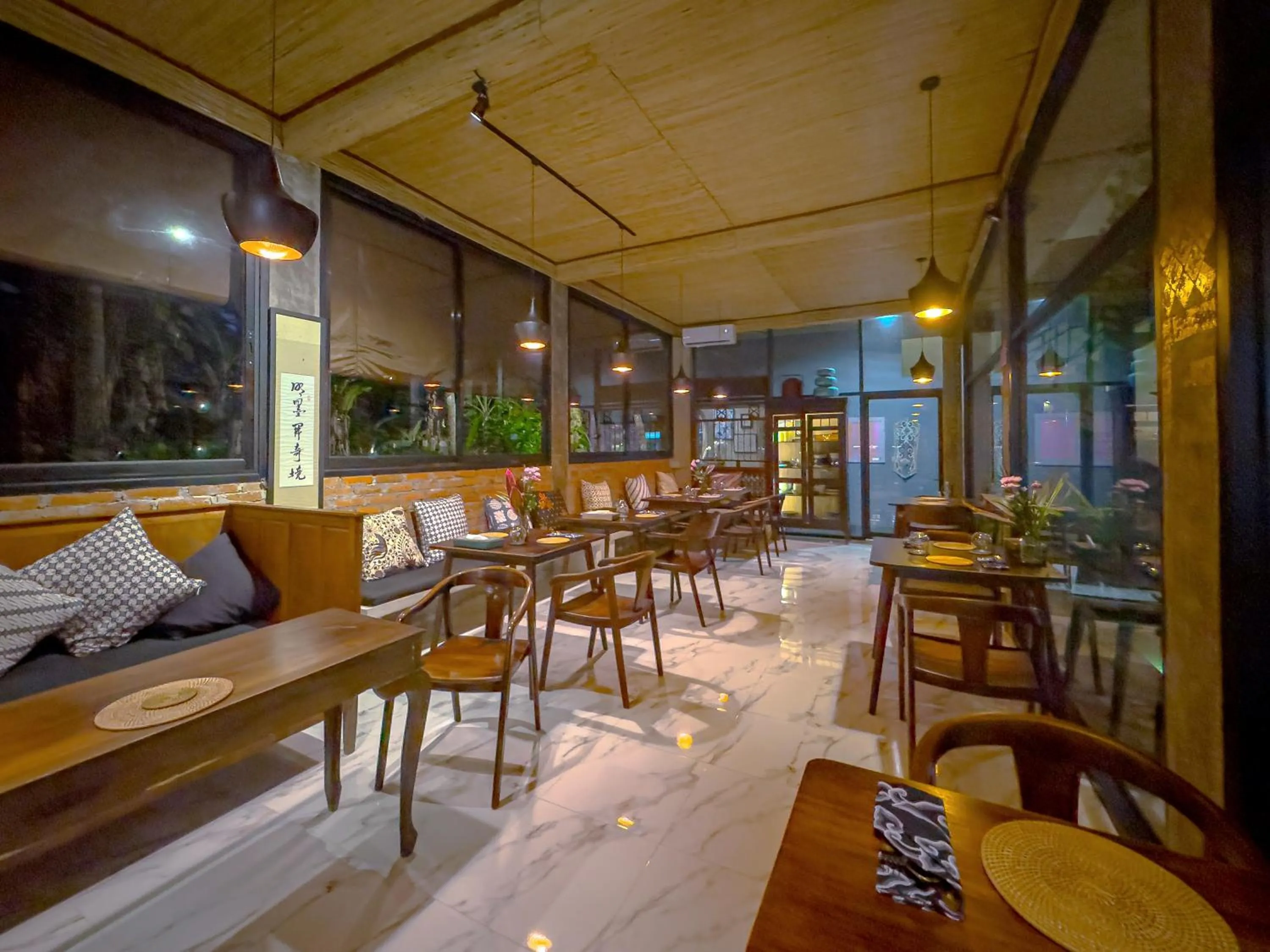 Restaurant/places to eat in Gunung An Retreat